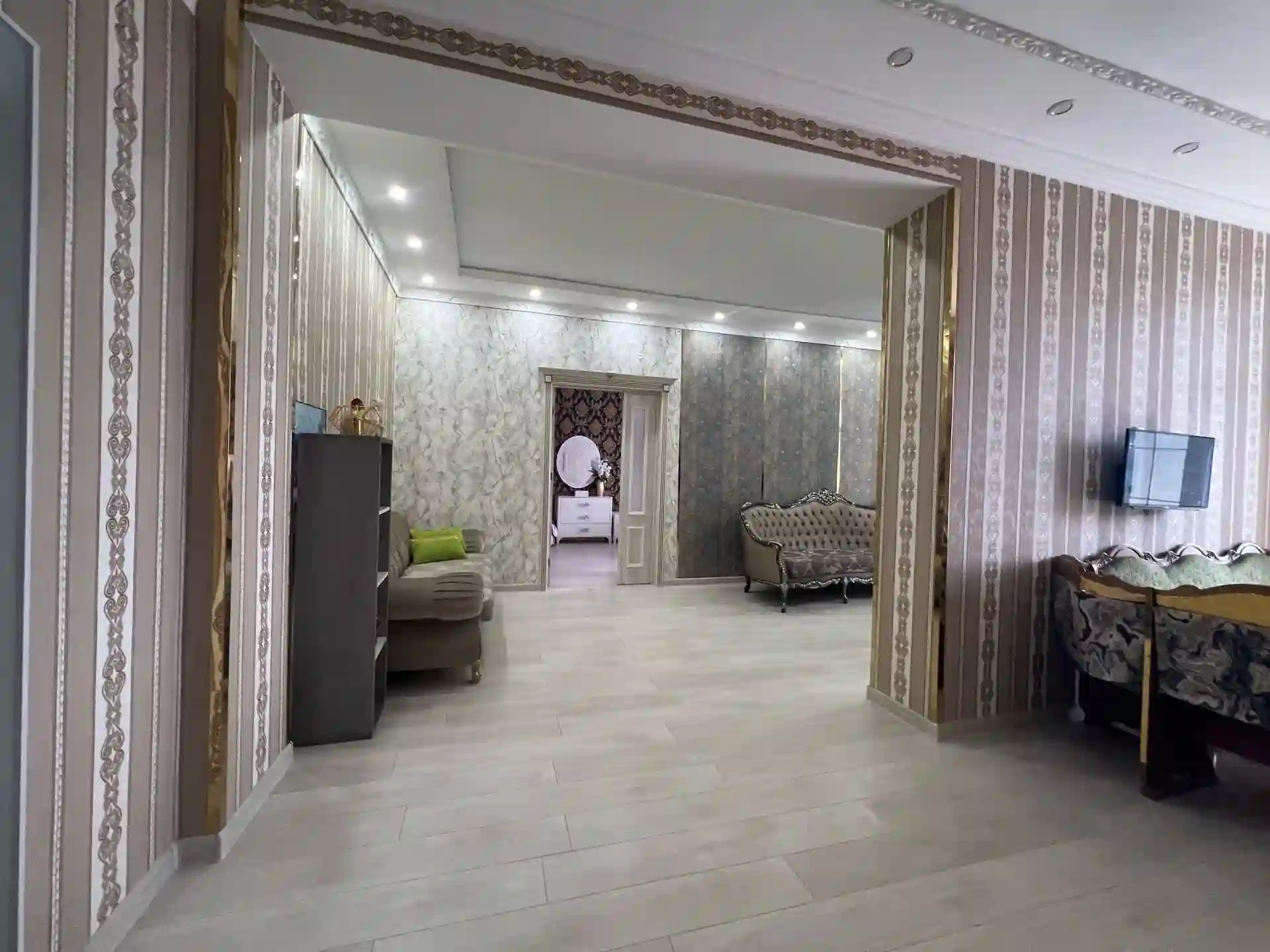 2-к квартира, 16 этаж, 90 м², славянский университет
