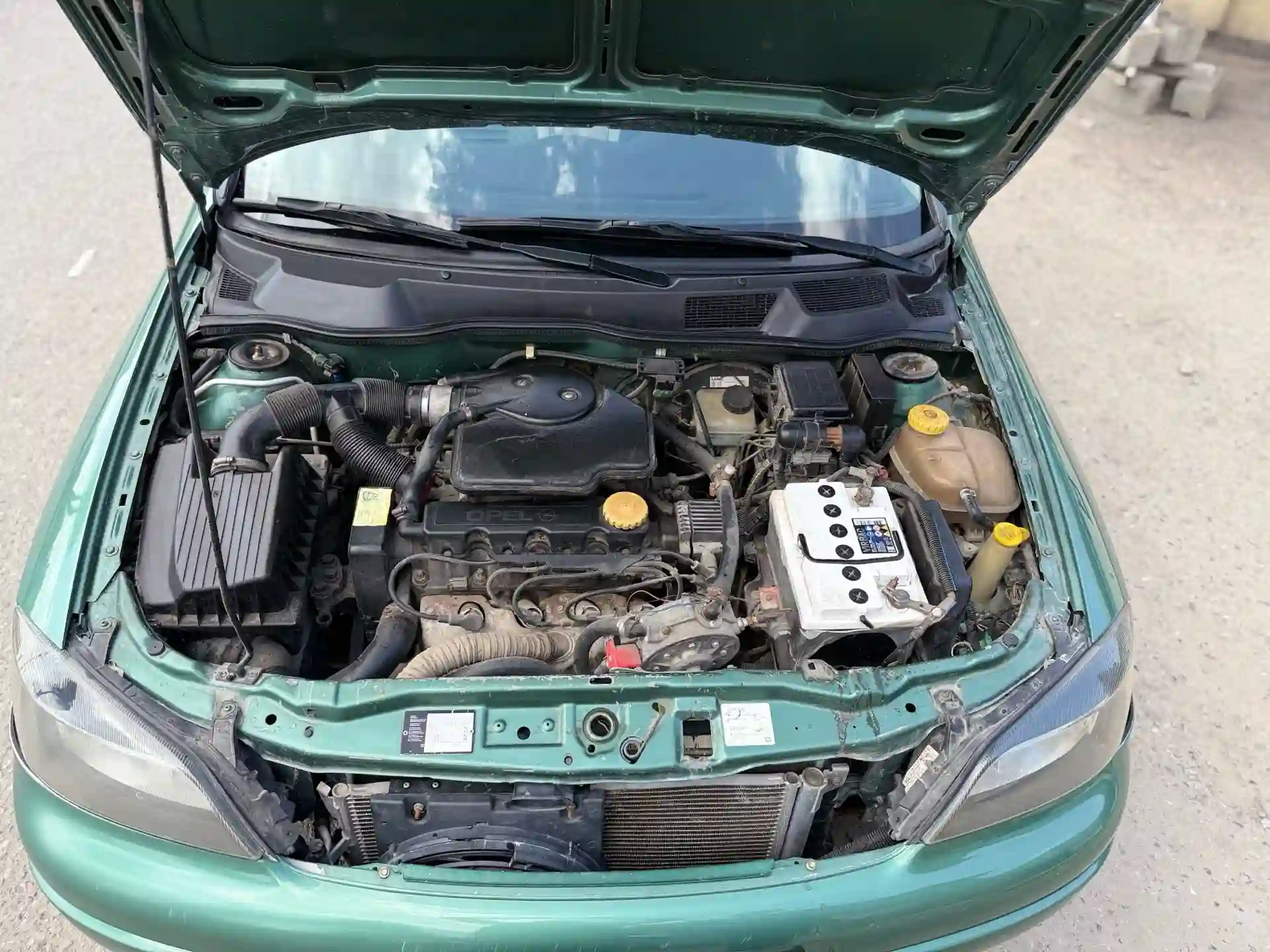 Opel Astra j 1999