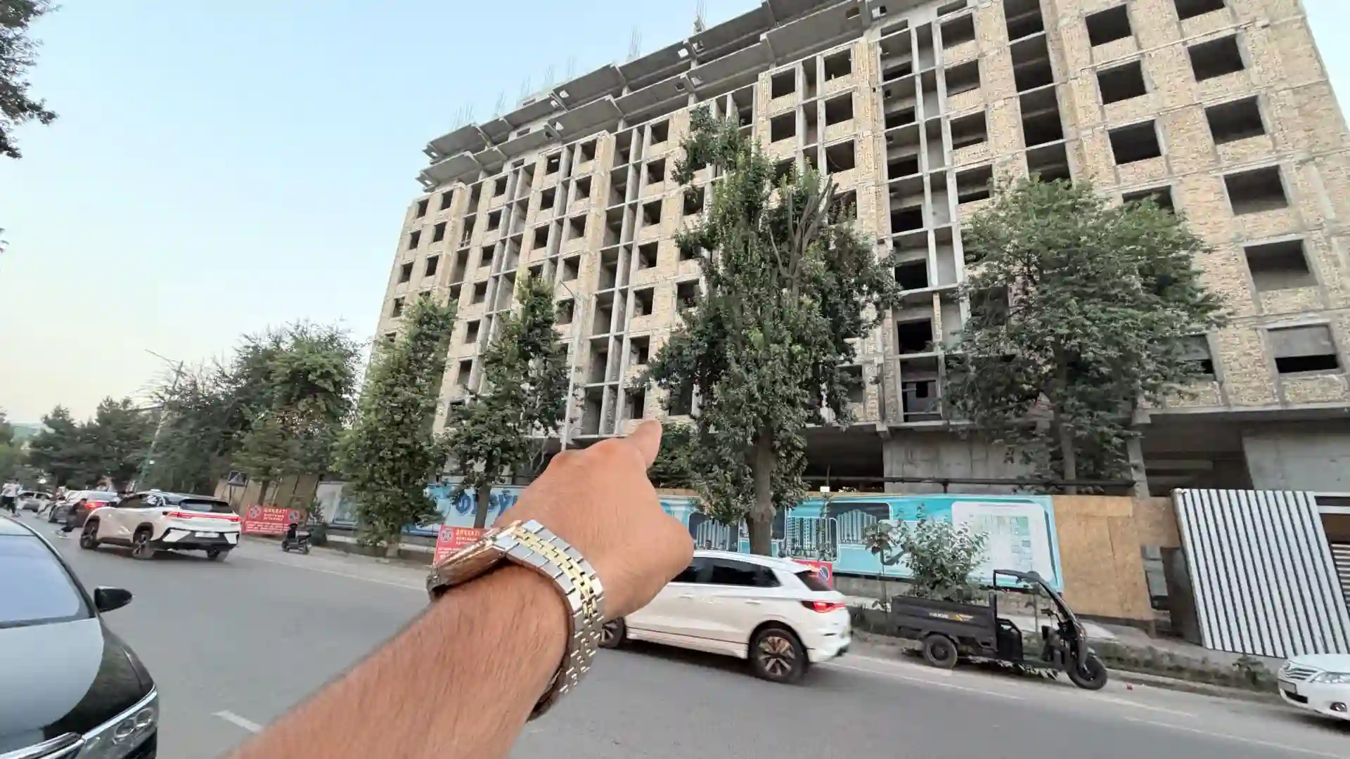 4-к квартира, 1 этаж, 102 м², шахри бохтар