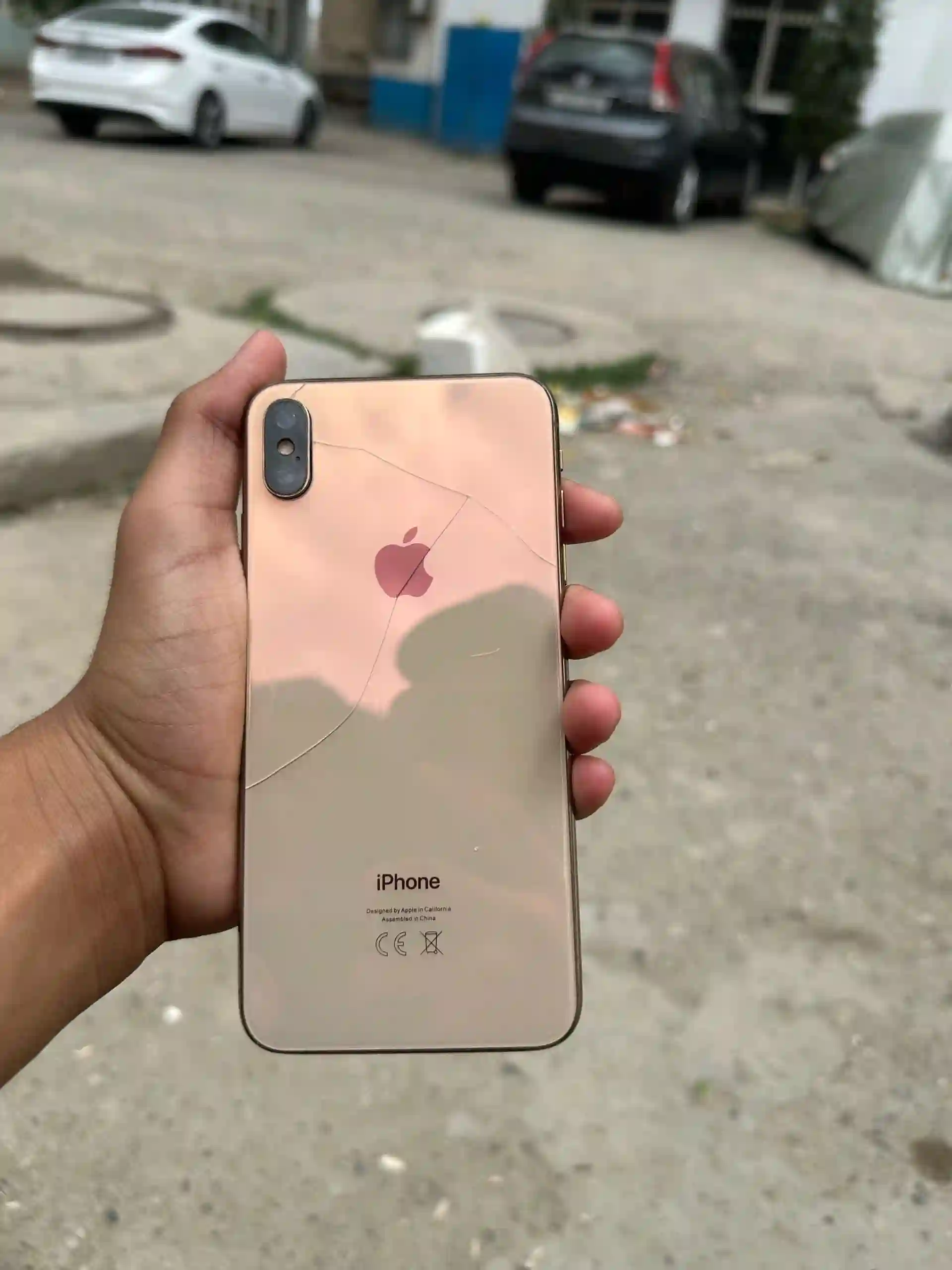 Apple Xs max 64gb Batare 90aliw fays kor namekna tamom  64 gb
