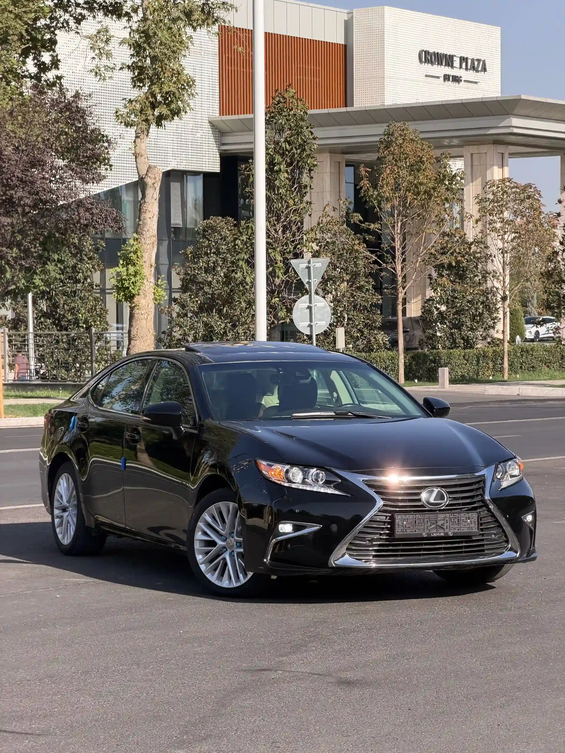 Lexus Es series 2016