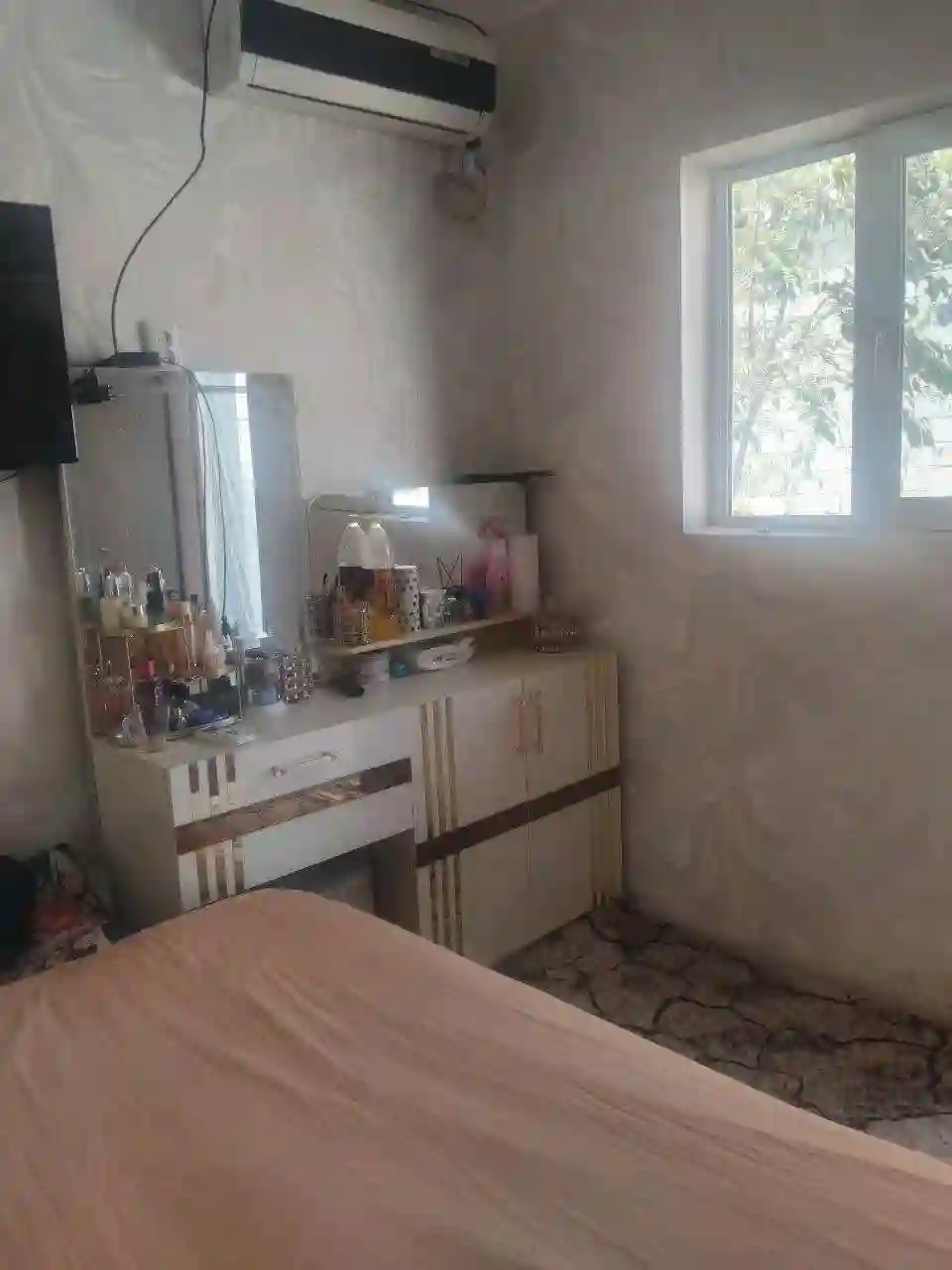 1 этажный, 3-комн. дом, 52 м², 2 соток, Фирдавси