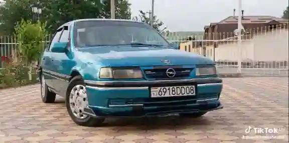 Opel Vectra a 1994