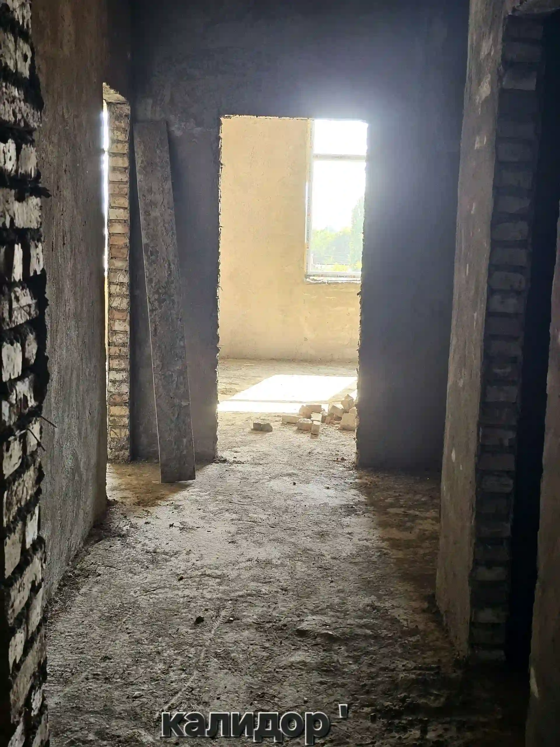 2-к квартира, 3 этаж, 50 м², вахдат