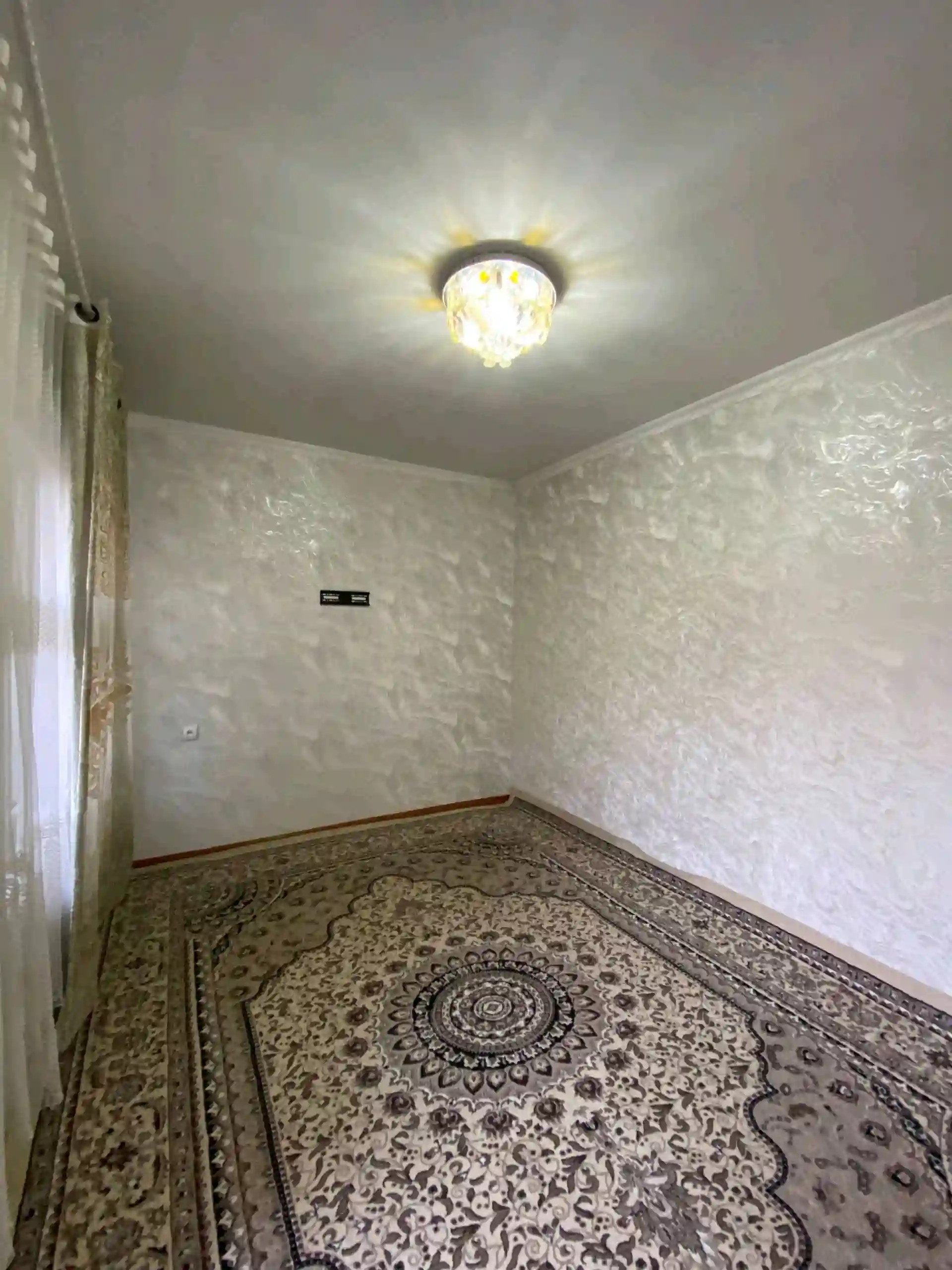 1 этажный, 4-комн. дом, 176 м², 2 соток, Фирдавси