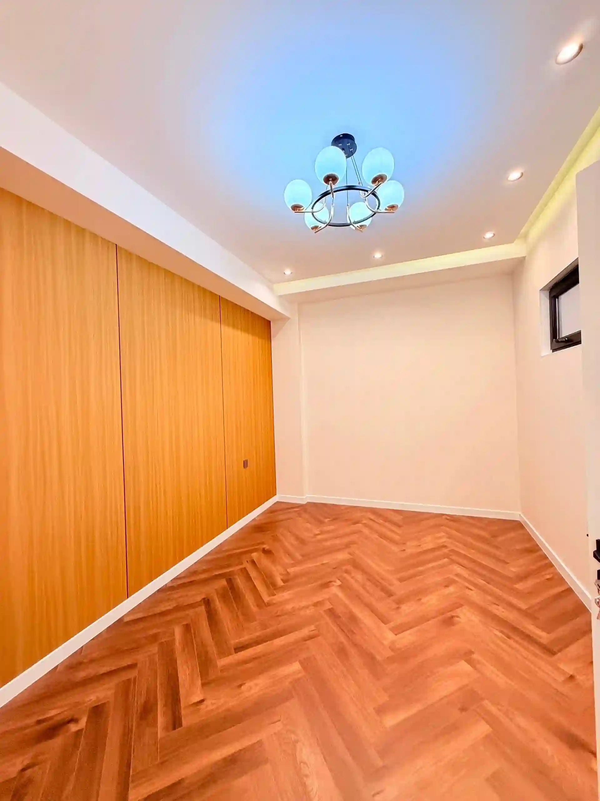 3-к квартира, 10 этаж, 78 м², садбарг