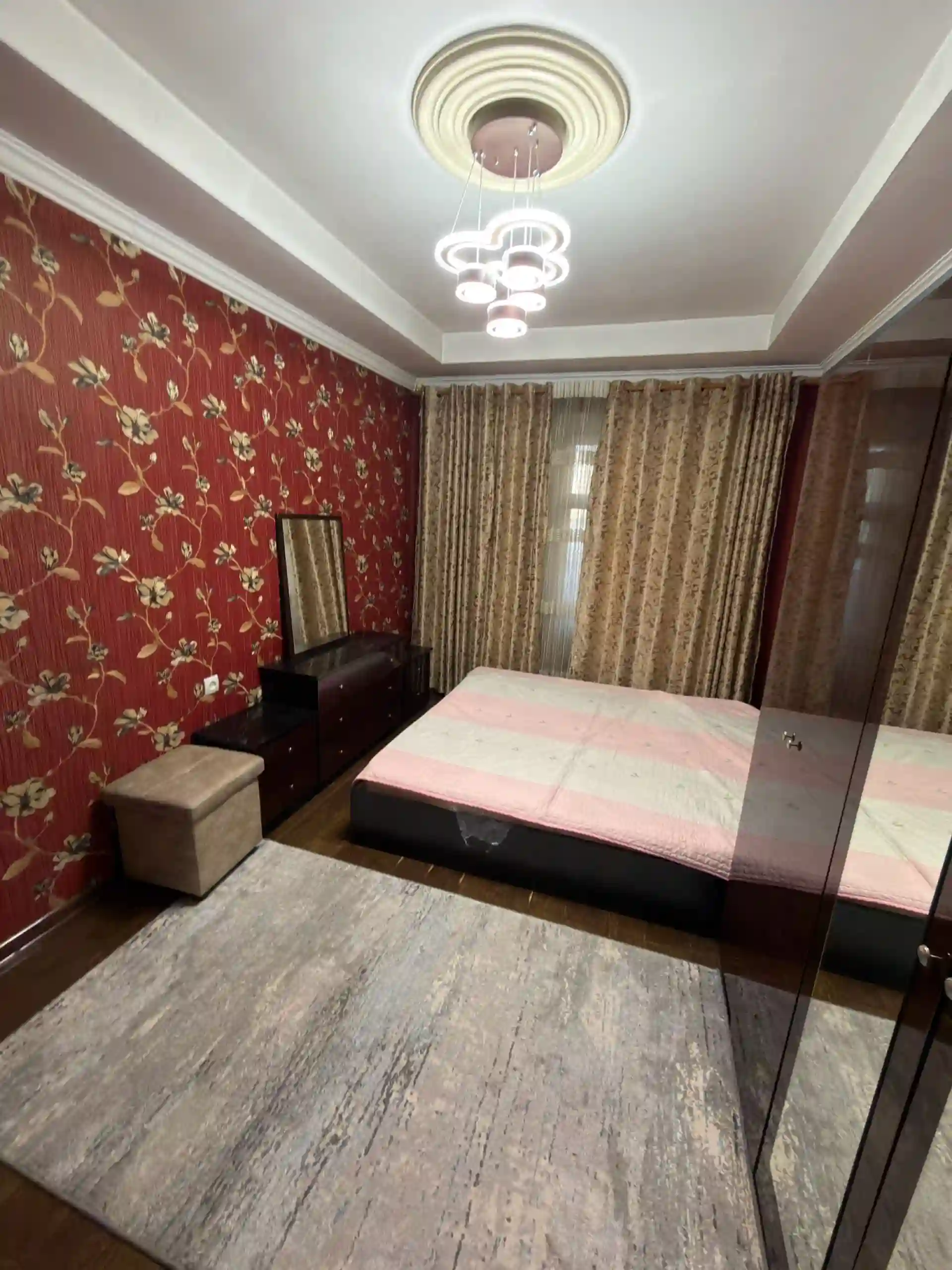 3-к квартира, 2 этаж, 65 м², айрапорт