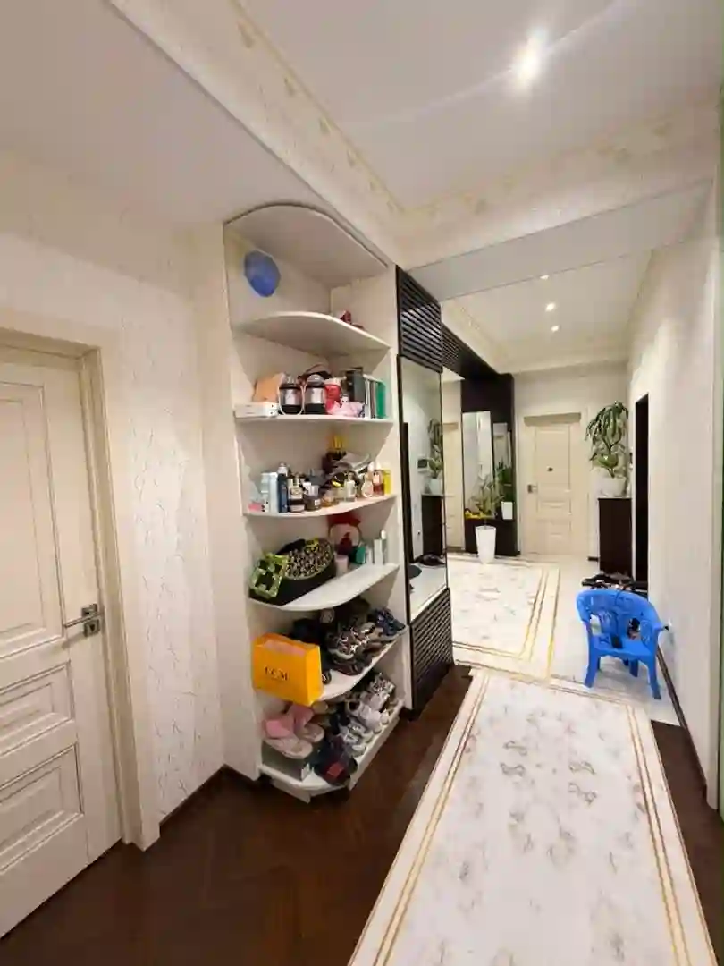 3-к квартира, 13 этаж, 116 м², 91мкр