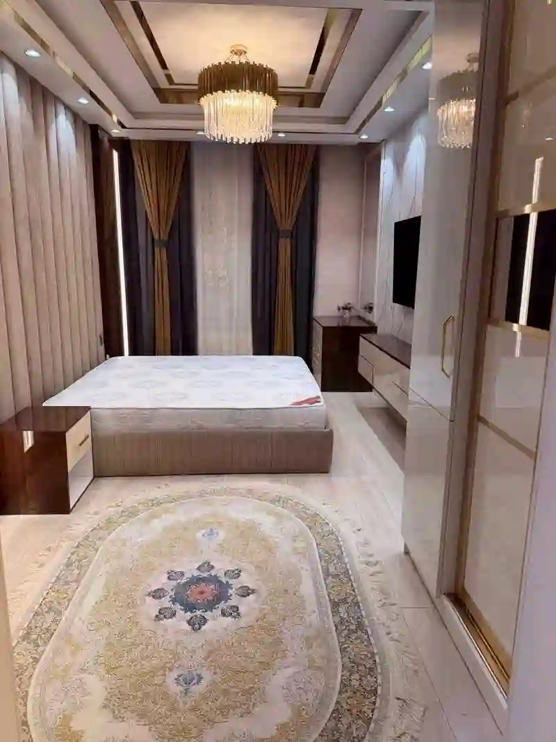 3-к квартира, 2 этаж, 108 м², 103 мкр