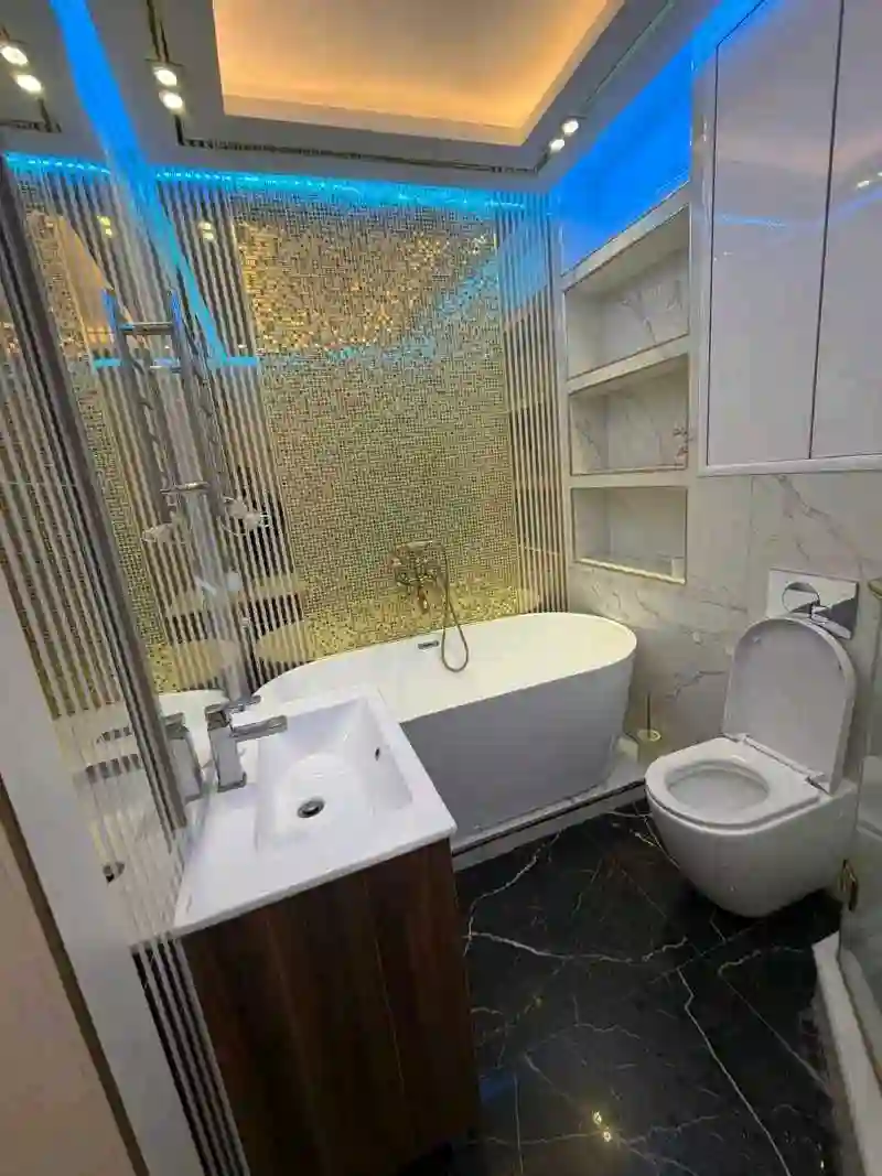 3-к квартира, 2 этаж, 108 м², 103 мкр