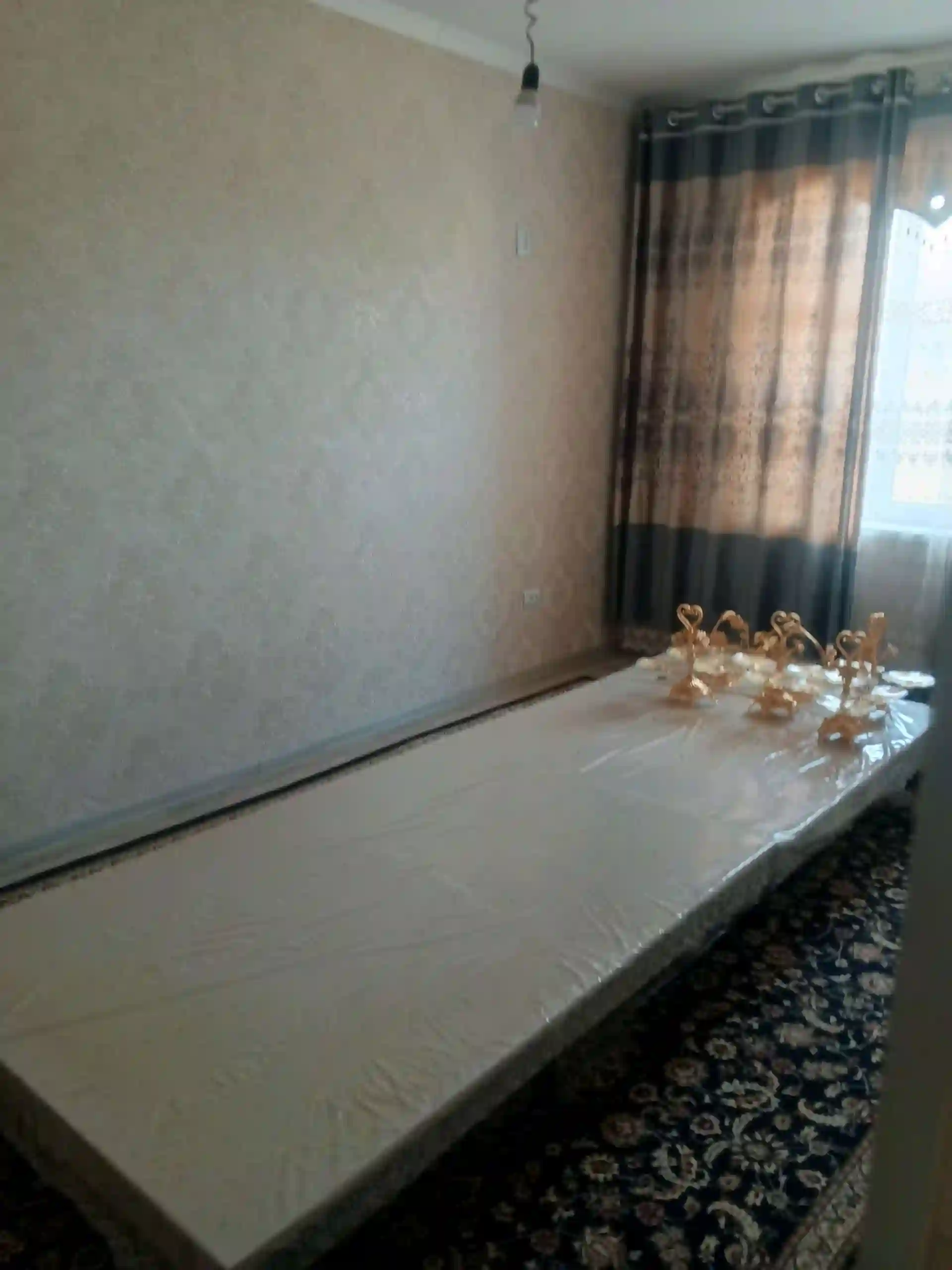 1 этажный, 5-комн. дом, 150 м², 4 соток, кушониён , савхози Файзали 2ум ( бози Худойдод)