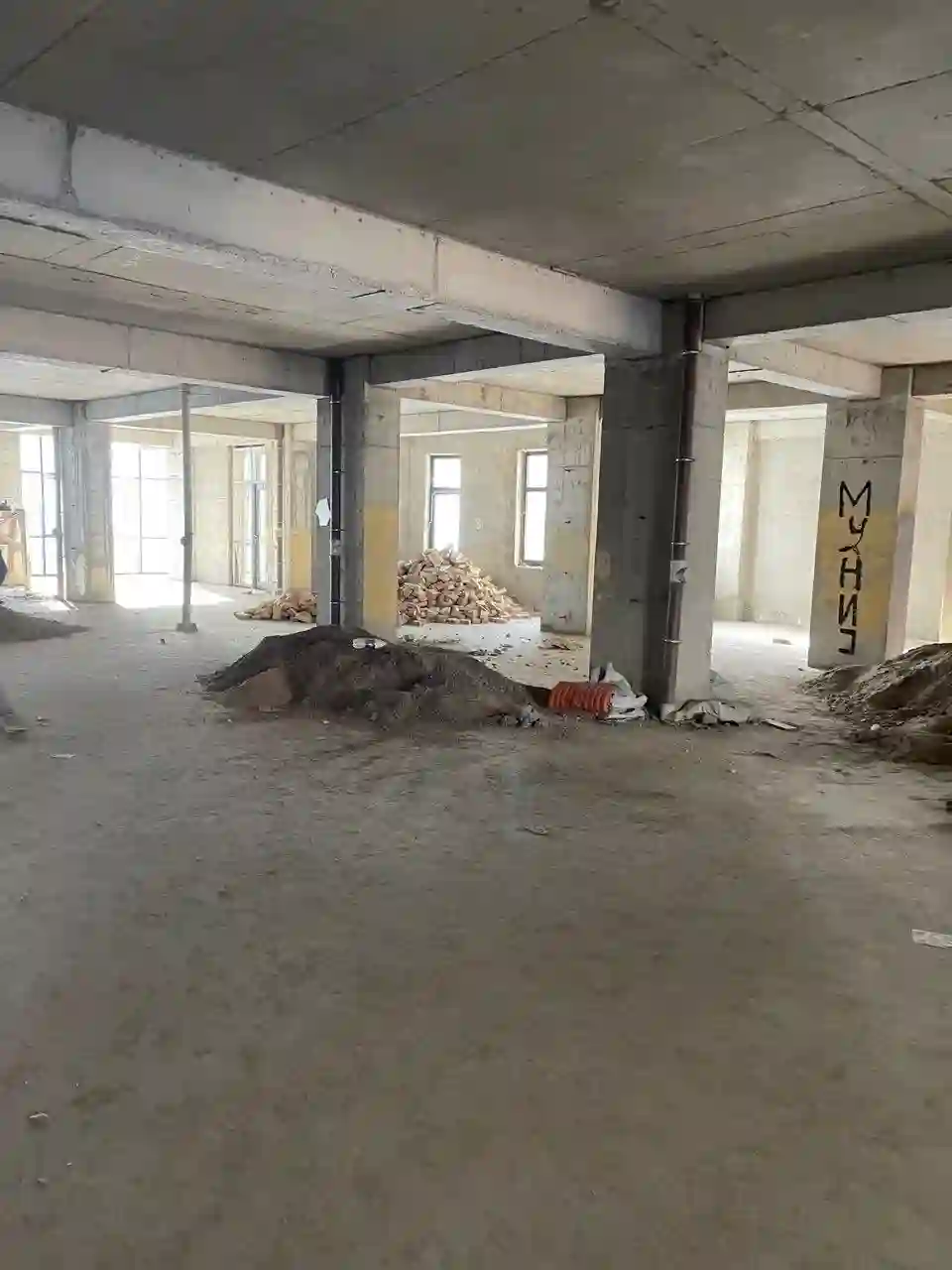 Помещение под свободное назначение