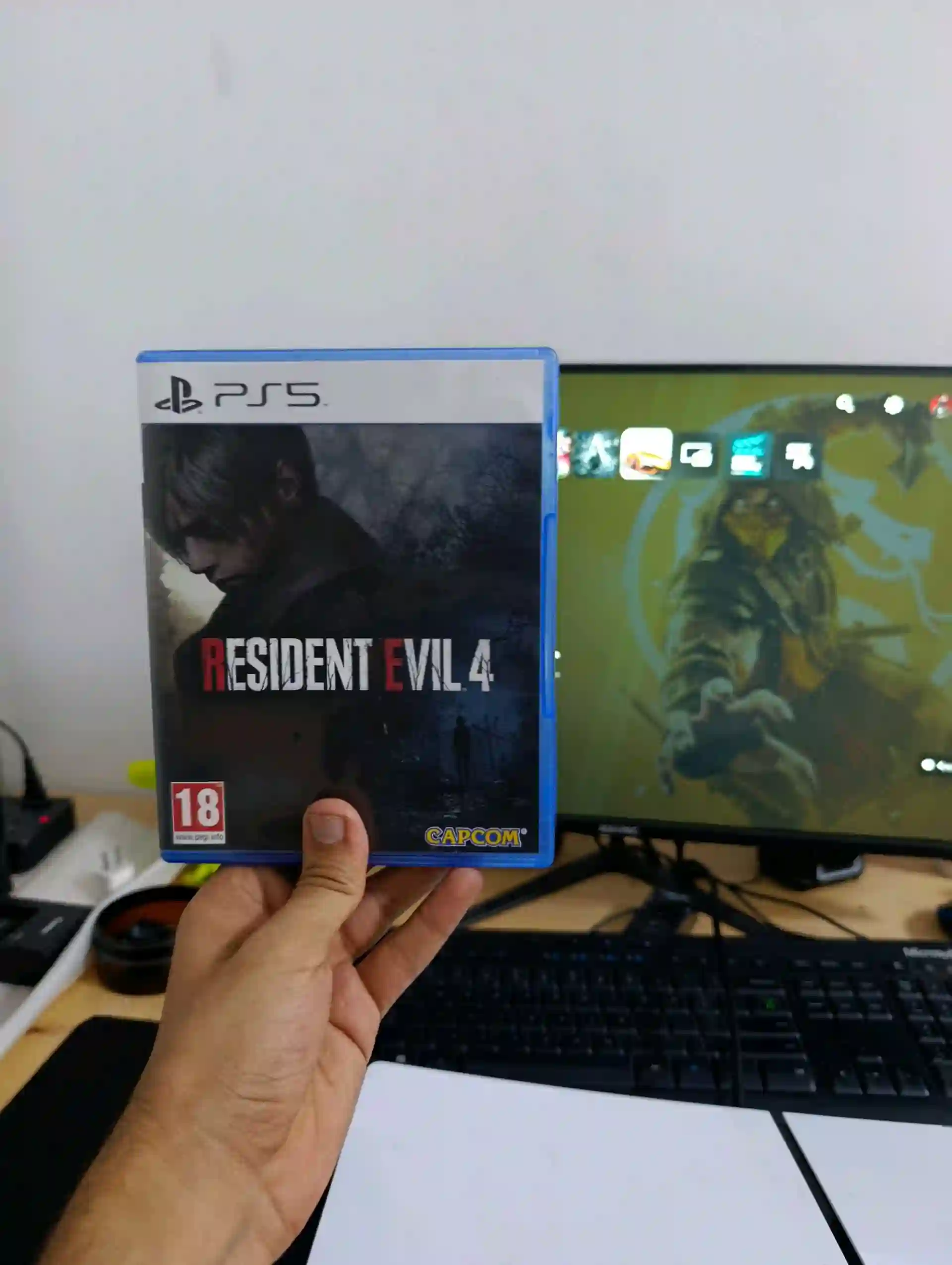диск от sony playstation 5 