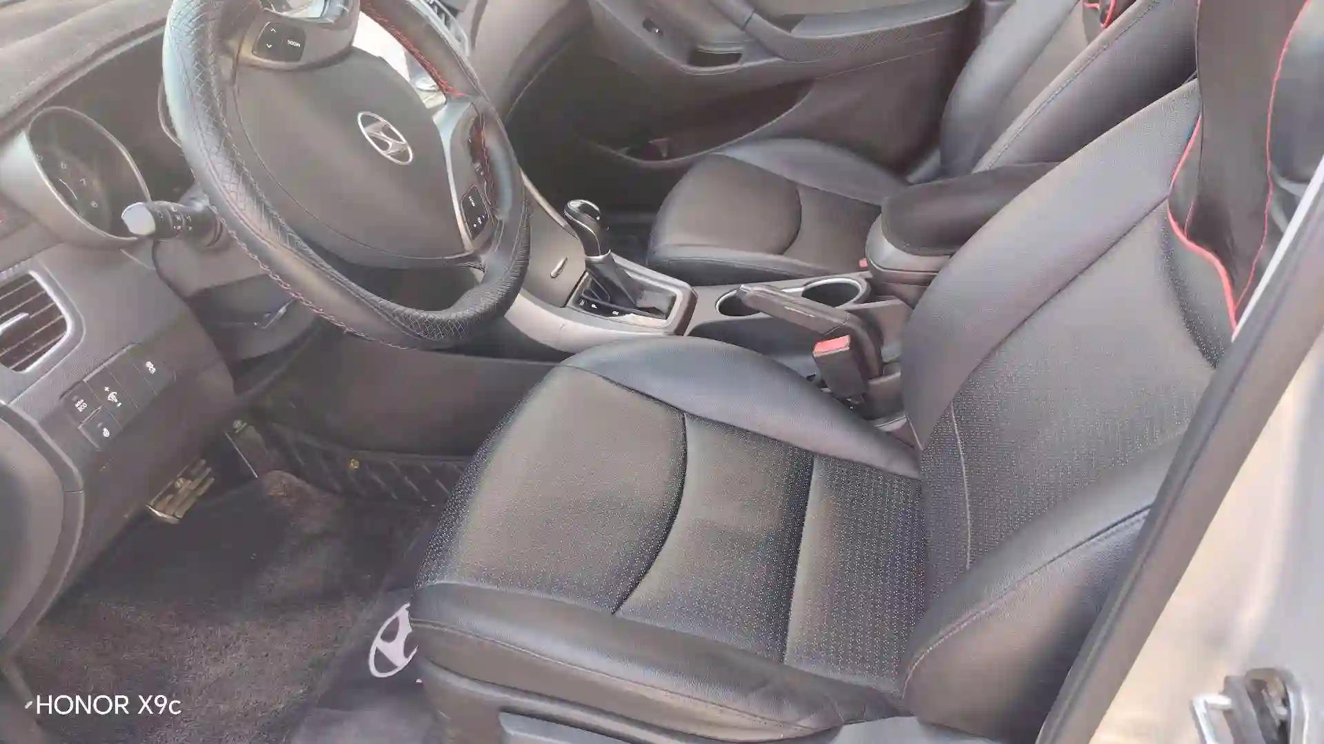 Hyundai Avante 2014