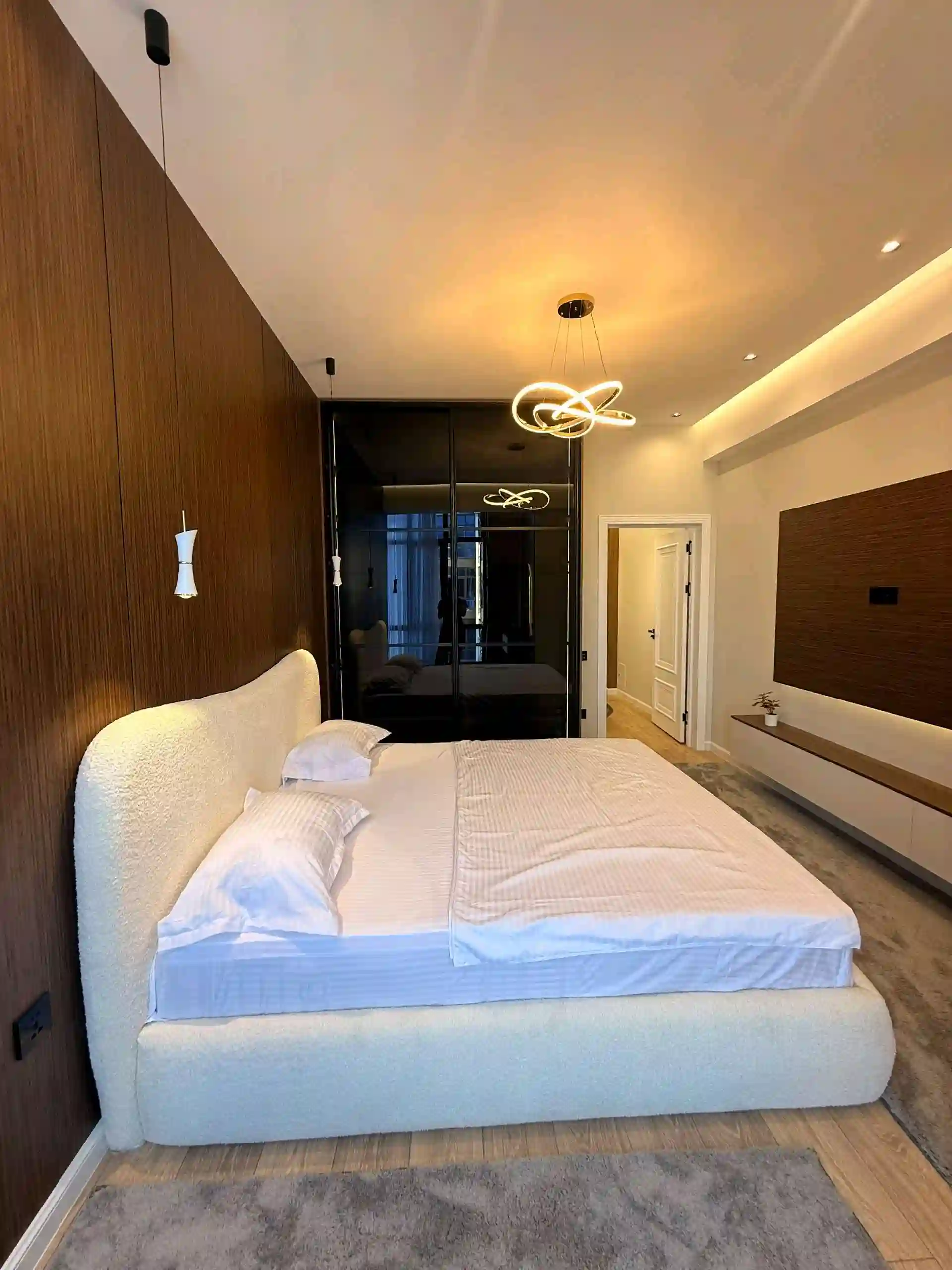 3-к квартира, 8 этаж, 91 м², 33-й Микрорайон