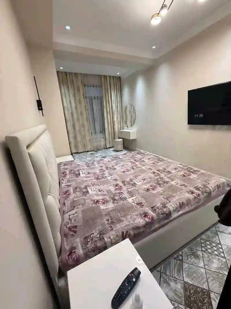 2-к квартира, 3 этаж, 80 м², Овир