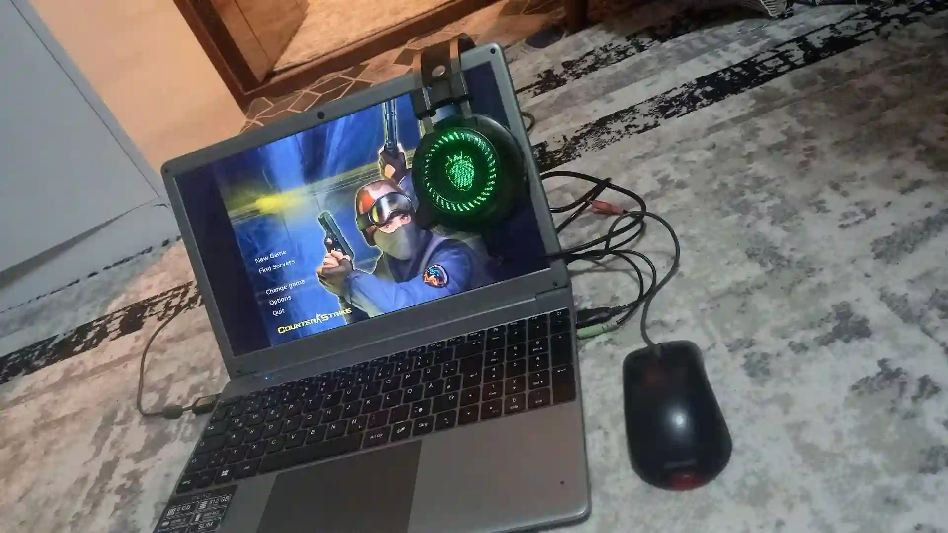 Ноутбук PEAQ