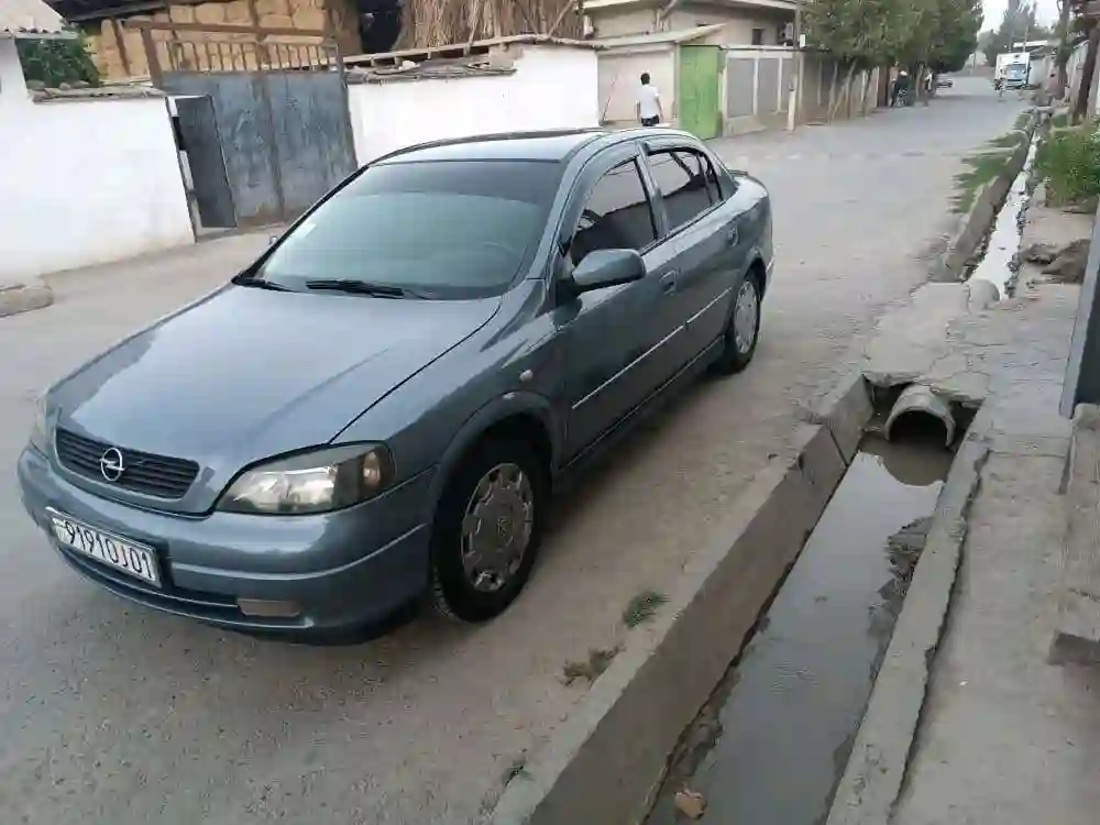 Opel Astra j 2006
