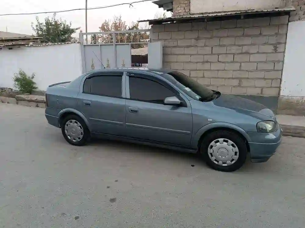 Opel Astra j 2006
