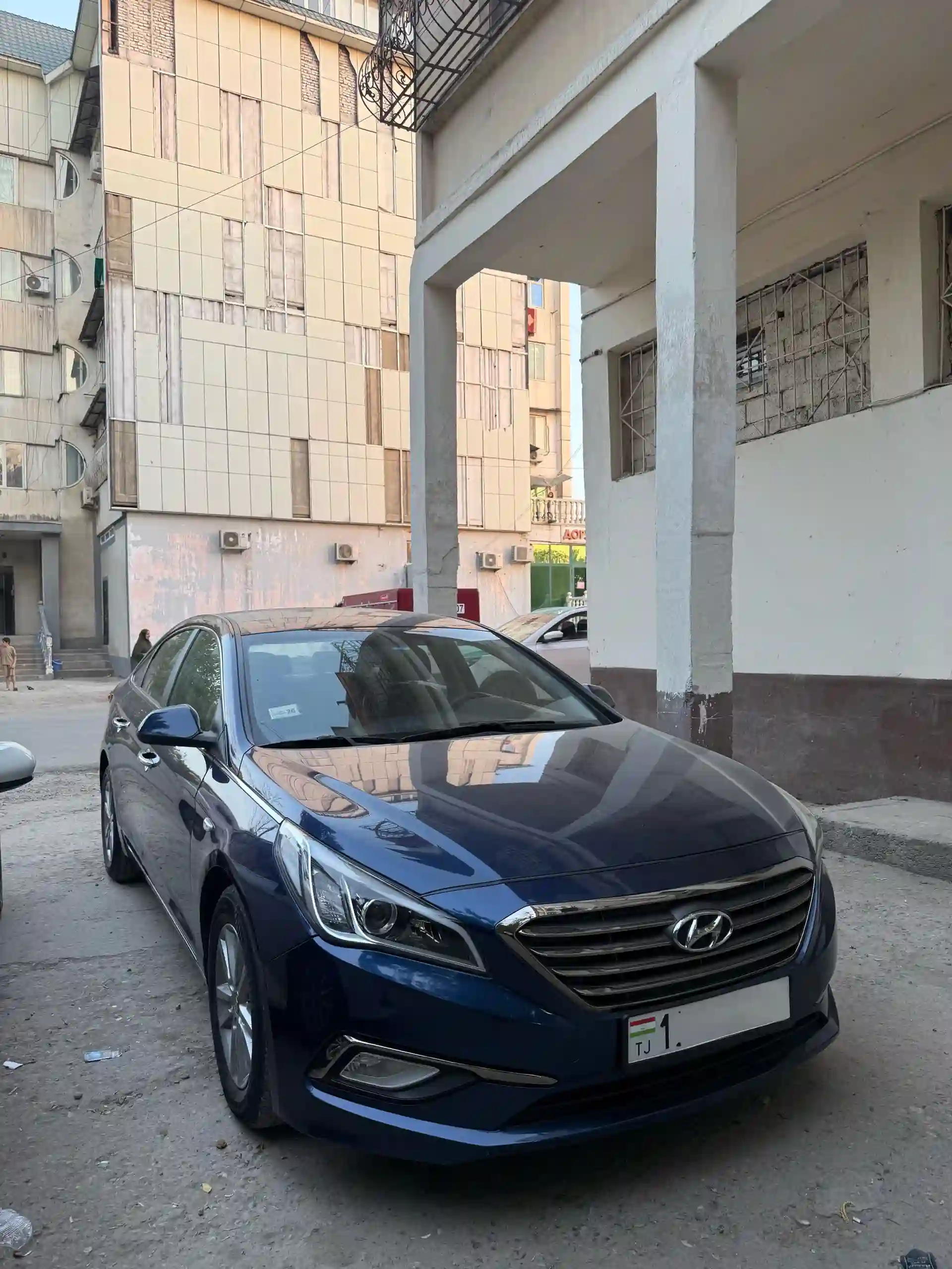 Hyundai Sonata LF