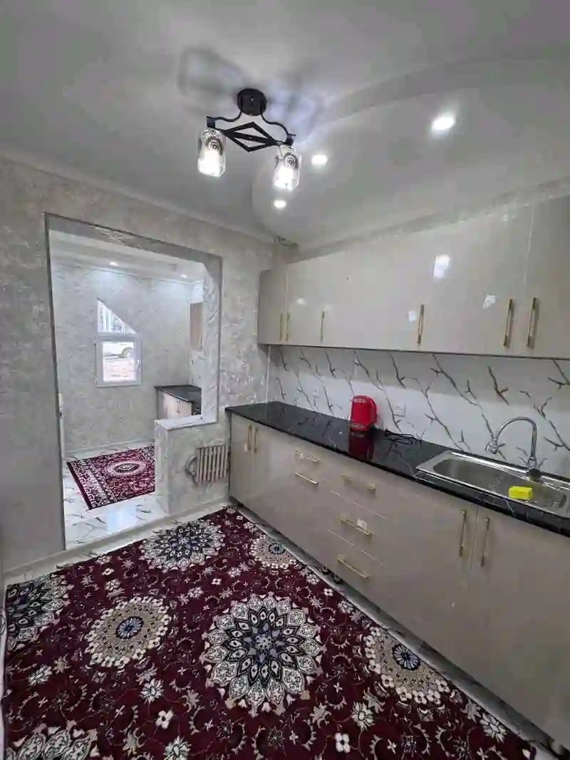 3-к квартира, 1 этаж, 60 м², Сино, Испечак 2