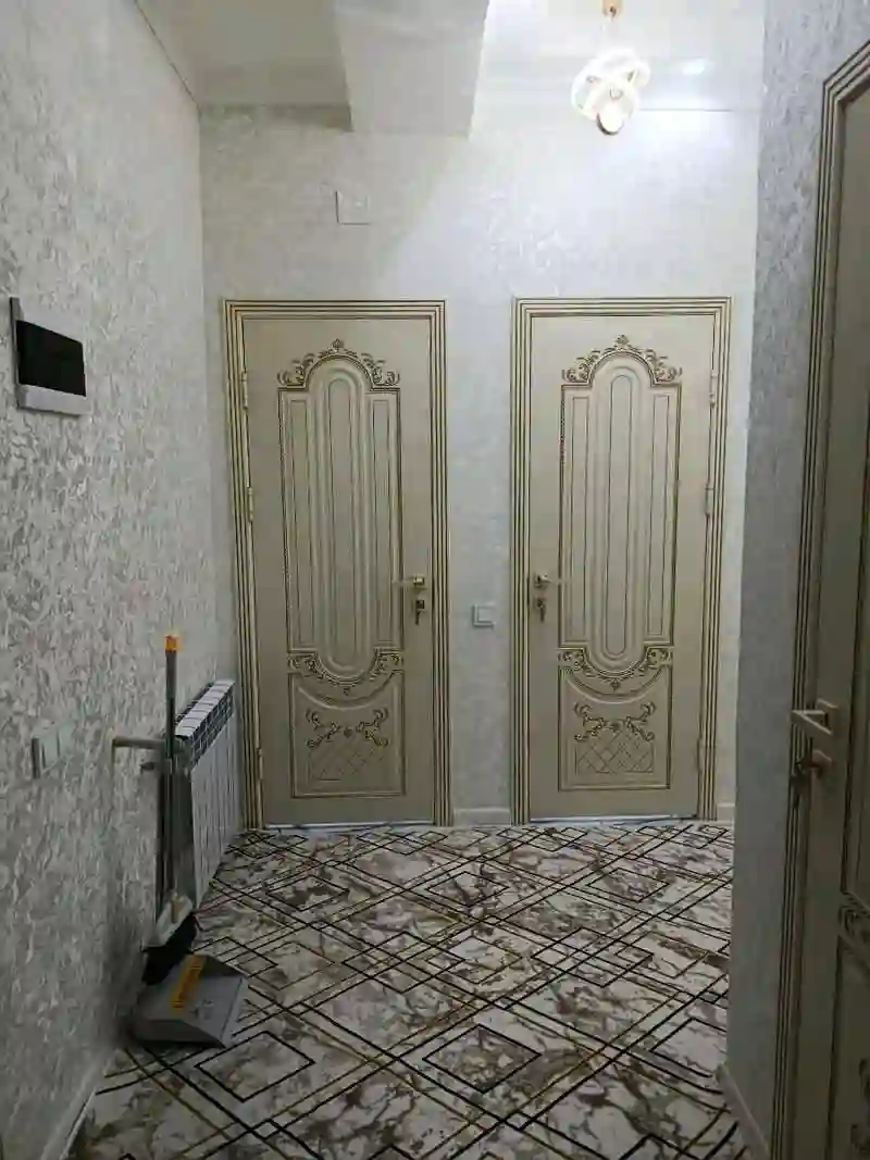 3-к квартира, 4 этаж, 75 м², Шоҳмансур, Айнӣ 64/2