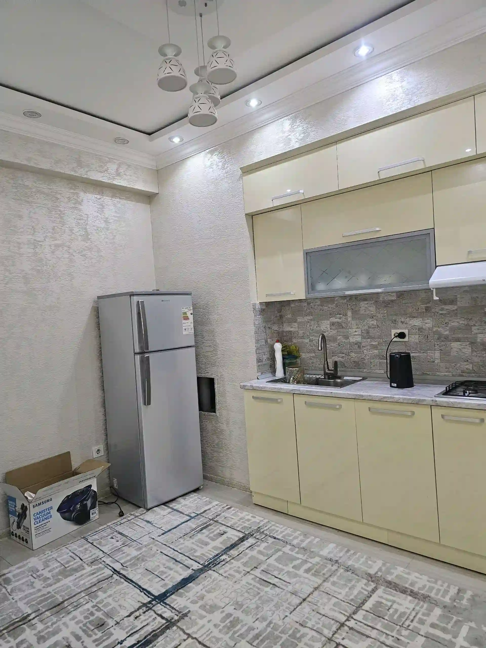 2-к квартира, 10 этаж, 65 м², шохмансур