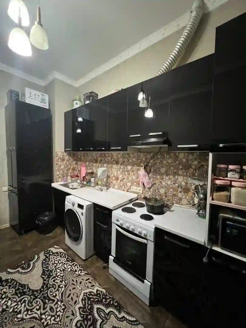2-к квартира, 1 этаж, 60 м², Фирдавси