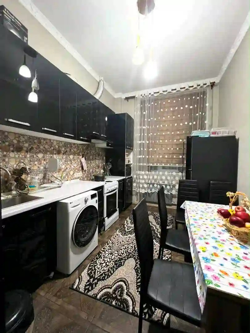 2-к квартира, 1 этаж, 60 м², Фирдавси