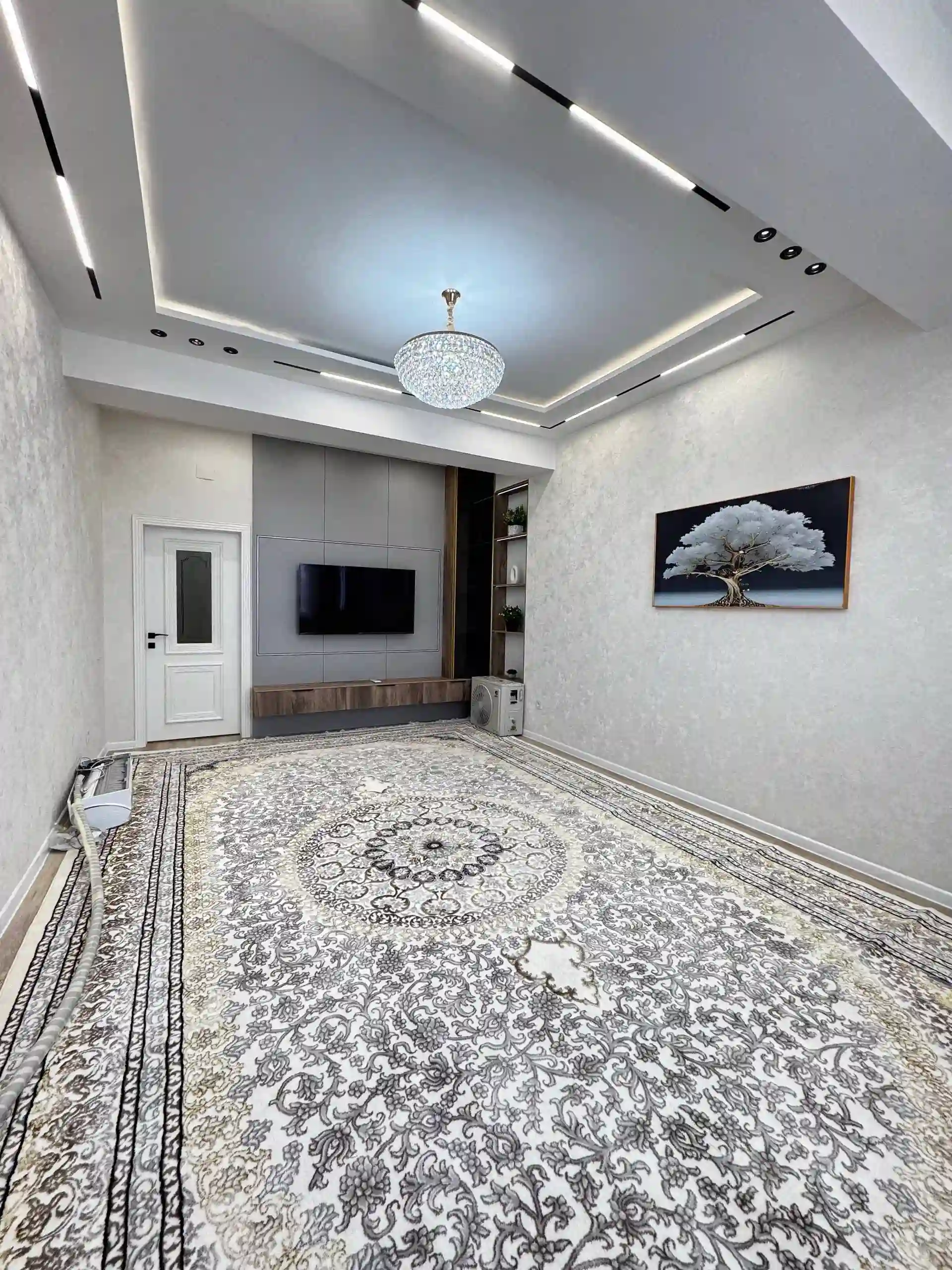3-к квартира, 12 этаж, 102 м², Фирдавси
