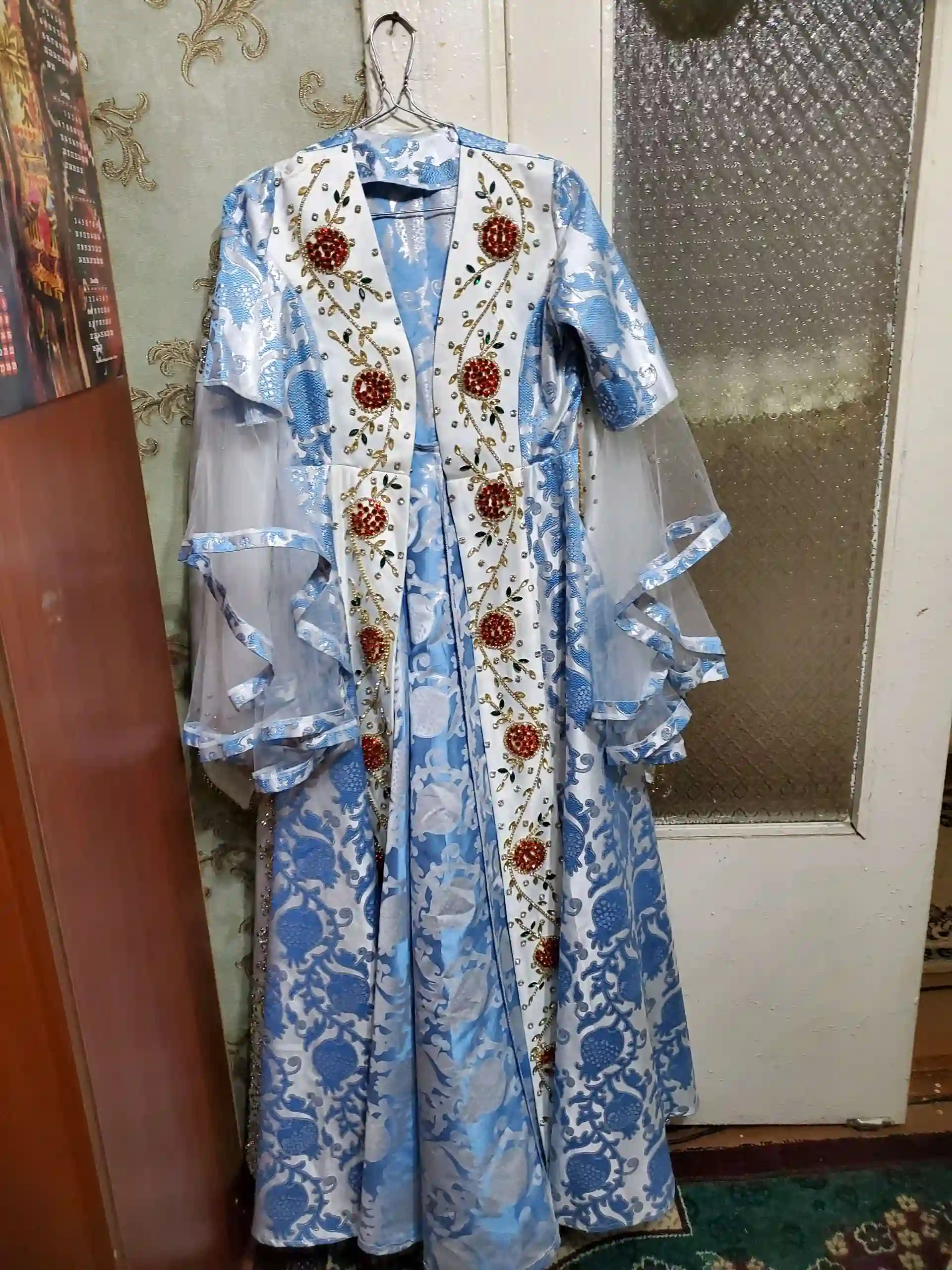 Платье