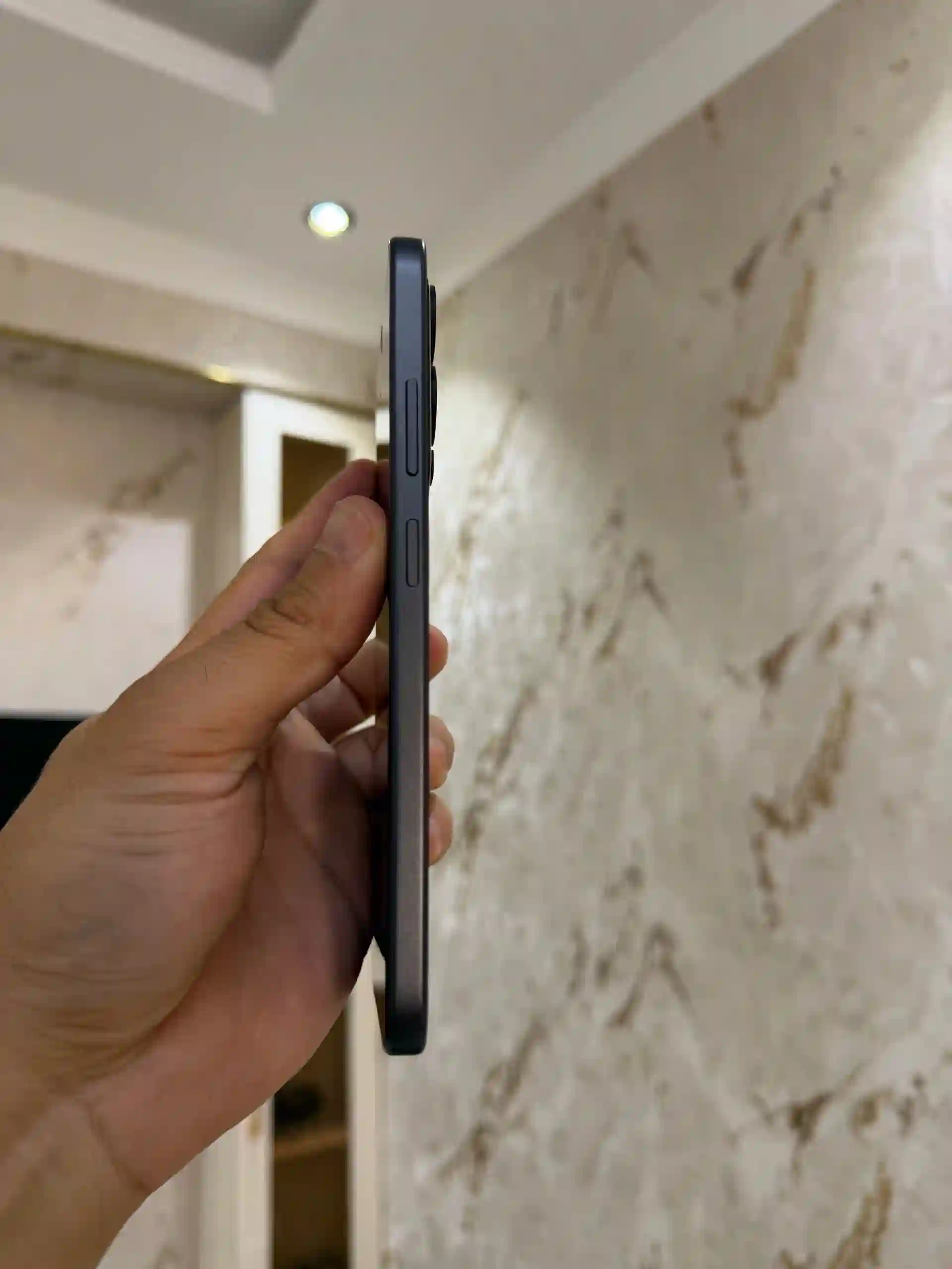 iTel city 200 4+4/128GB 