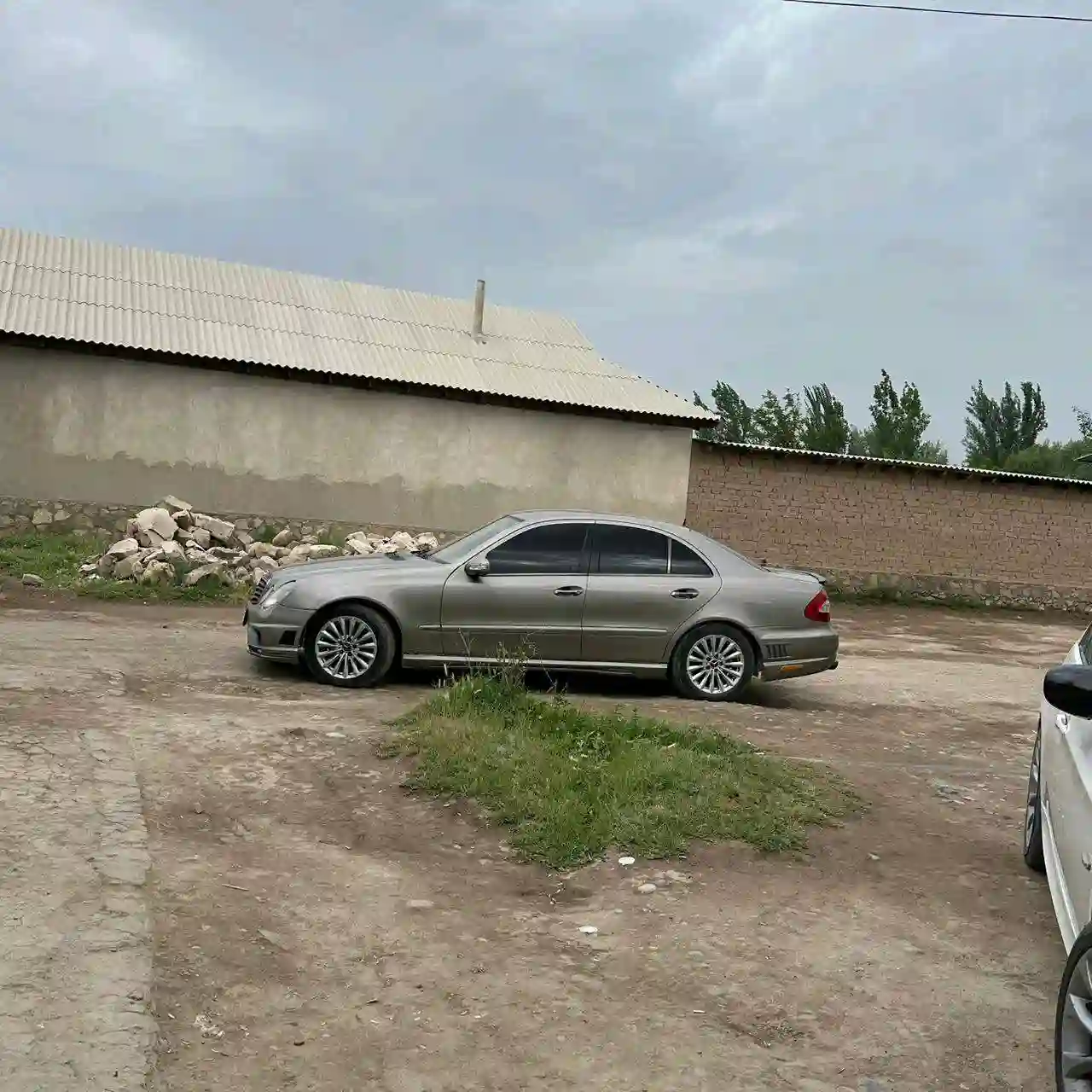 Mercedes-benz E class 2003