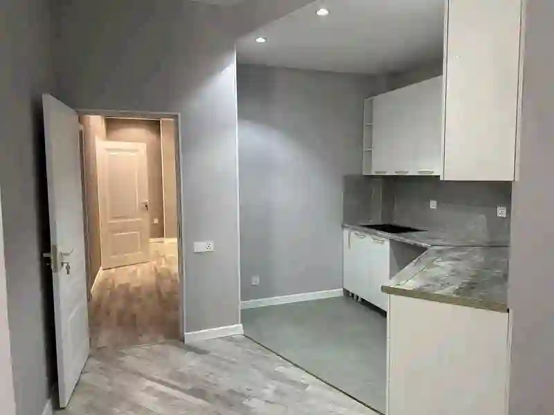 3-к квартира, 9 этаж, 93 м², Шоҳмансур, бозори зелёни