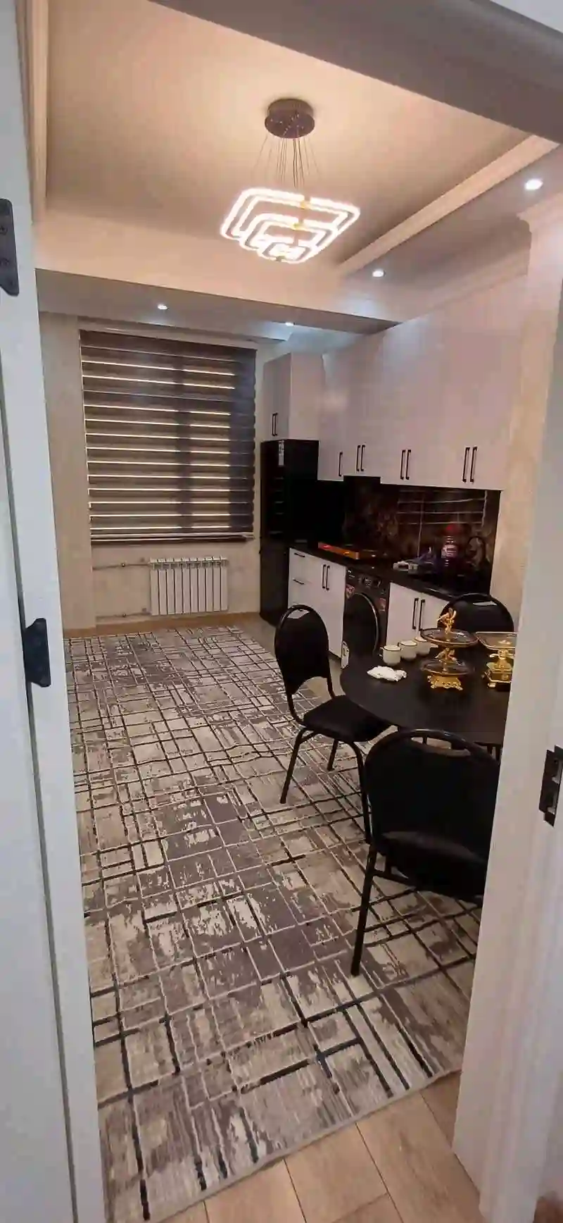 2-к квартира, 10 этаж, 83 м², Голубой Экран