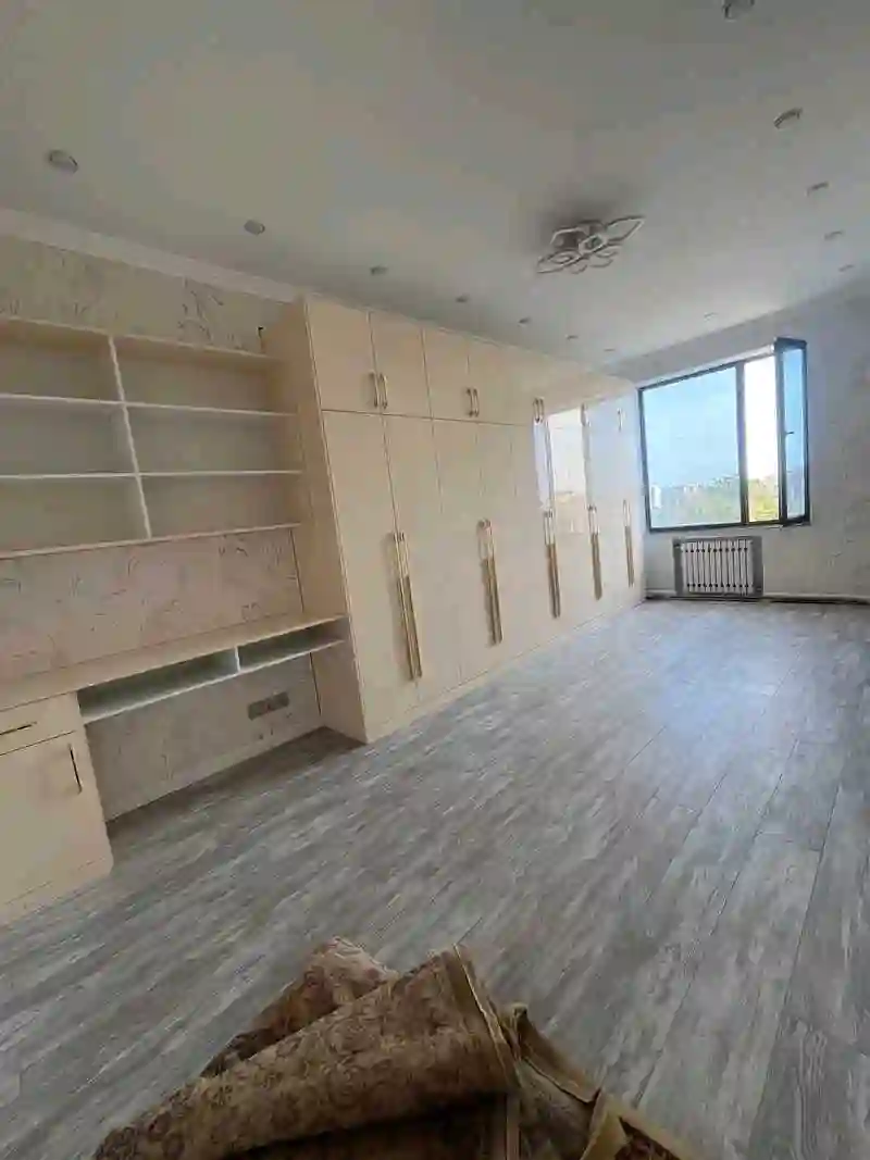 3-к квартира, 5 этаж, 98 м², 102 мкр