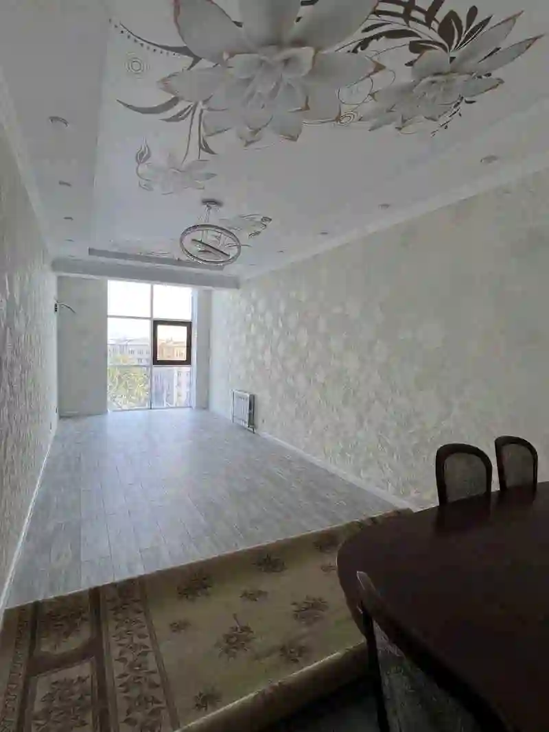 3-к квартира, 5 этаж, 98 м², 102 мкр