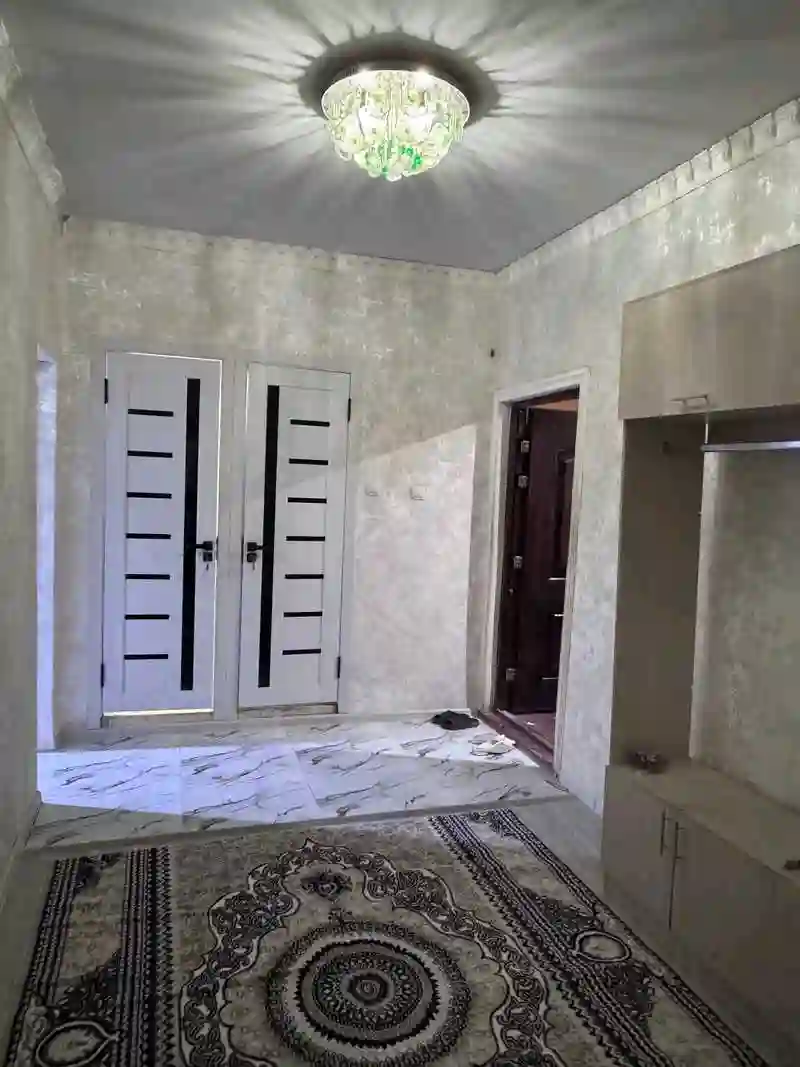 4-к квартира, 9 этаж, 100 м², Зарафшон, Полклиникаи 14