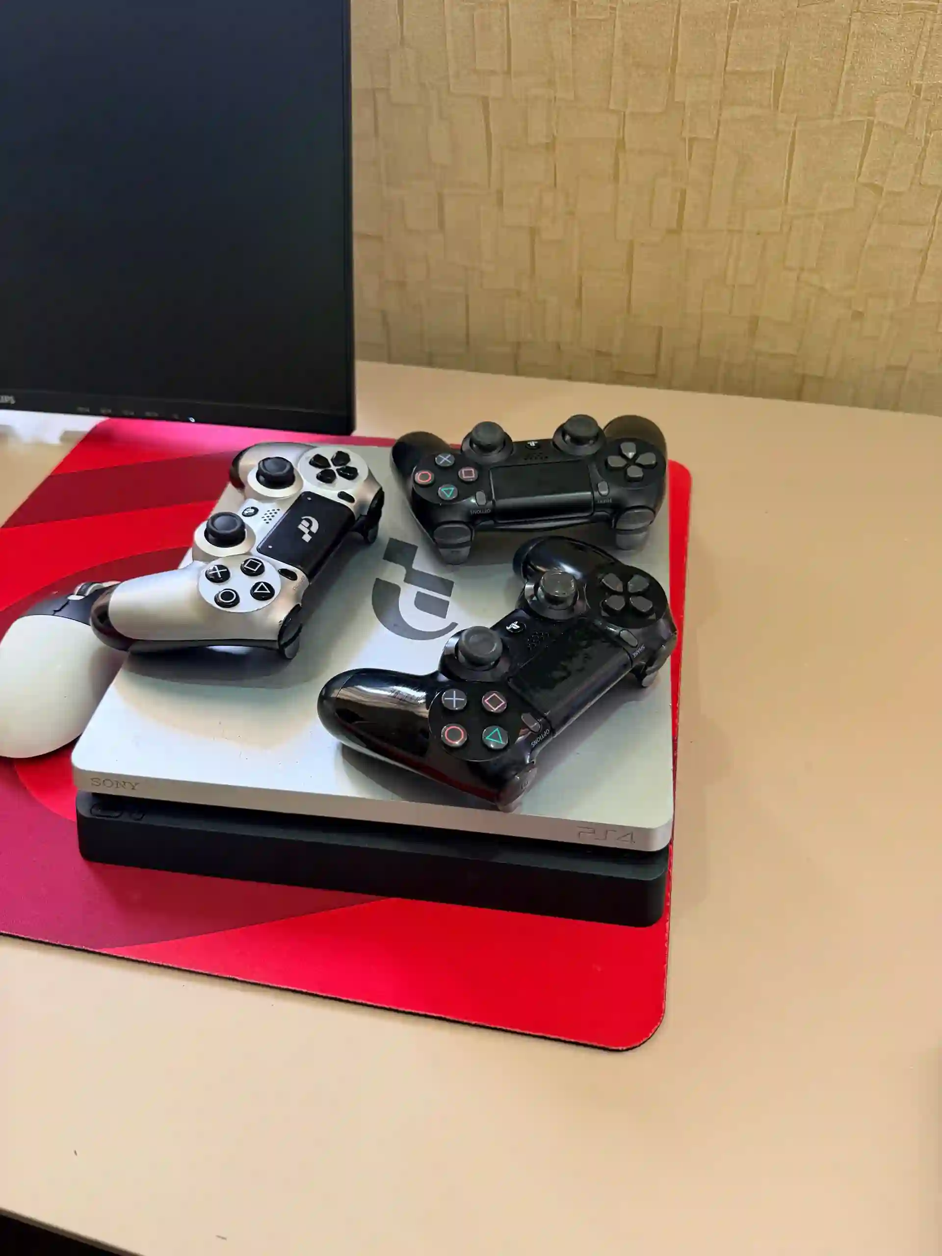Sony 4 GT limited edition 