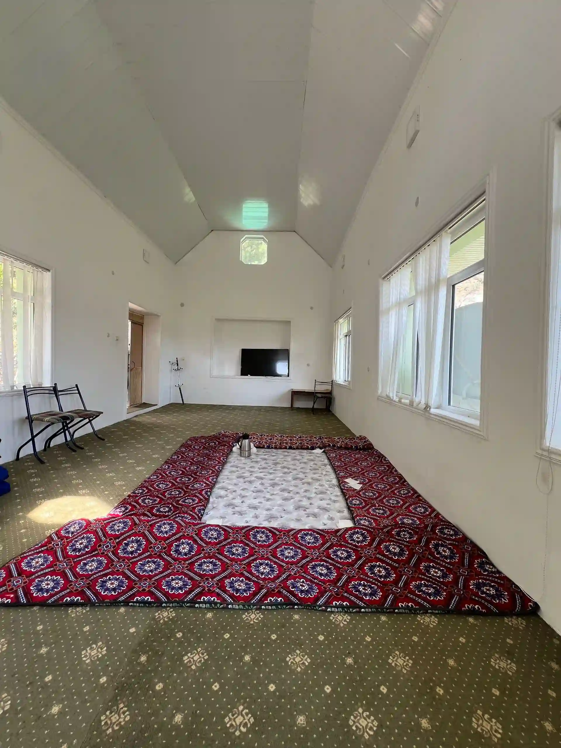 1 этажный, 3-комн. дом, 300 м², 7 соток, варзоб 27 км