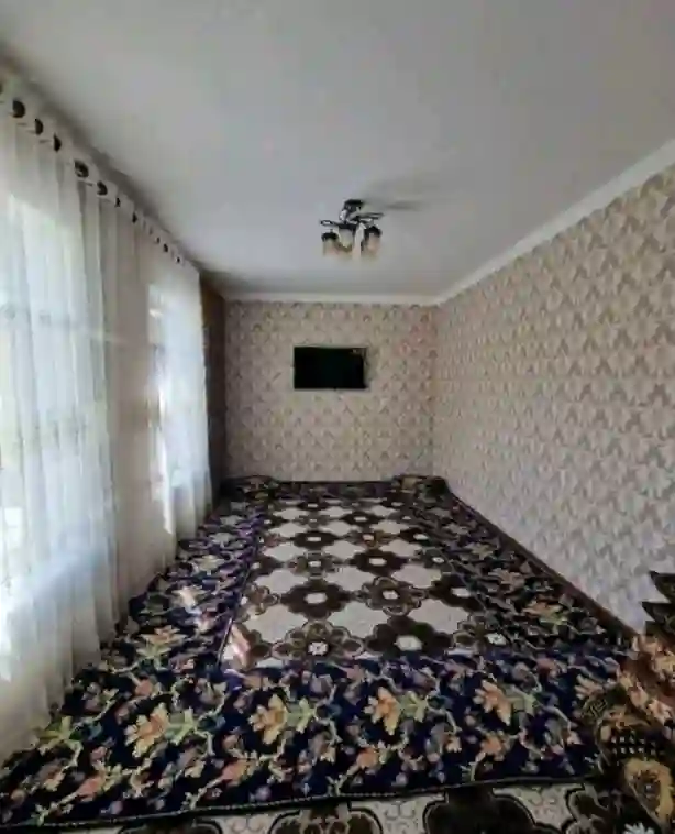 2 этажный, 10-комн. дом, 300 м², 8 соток, сино
