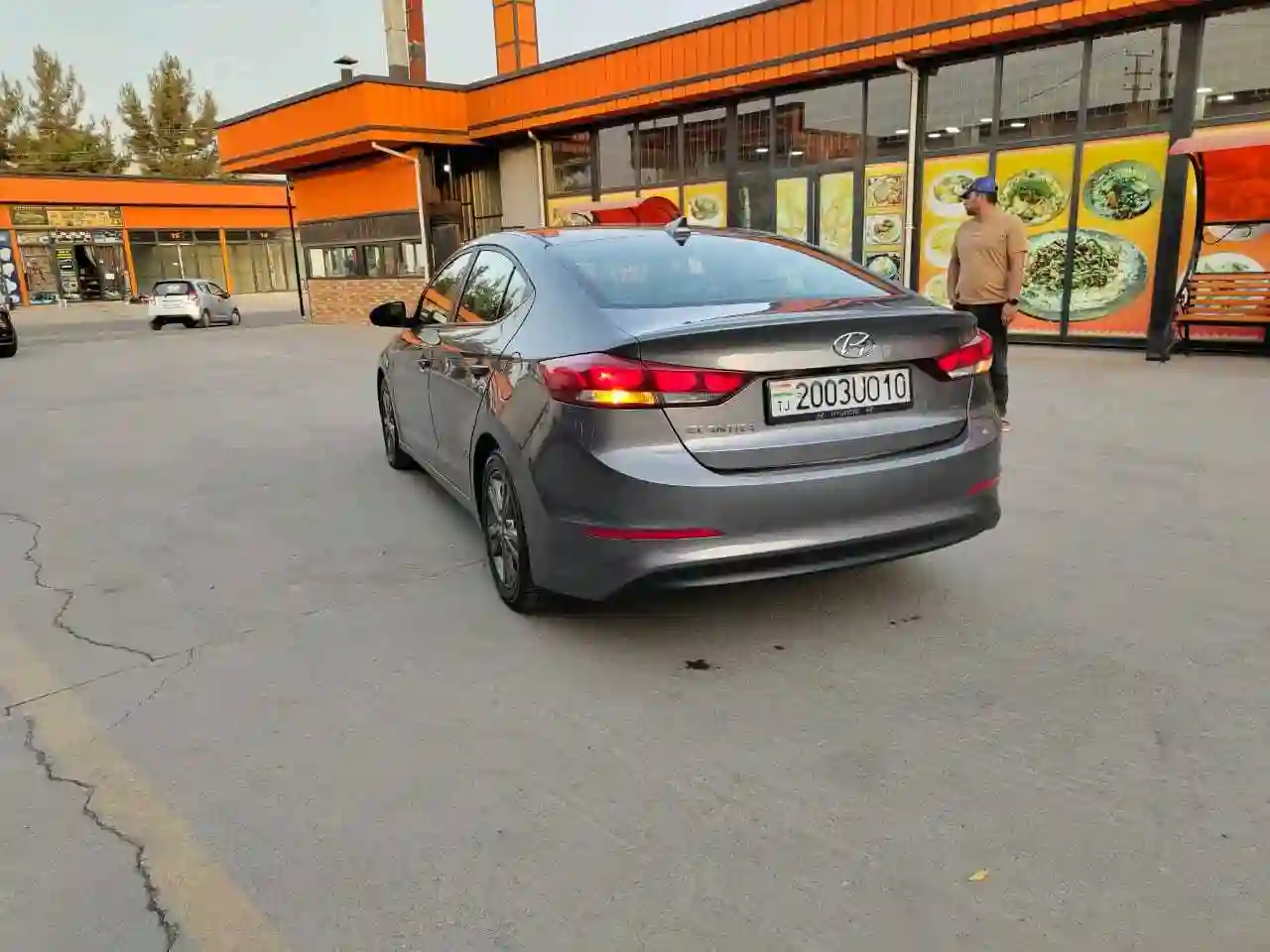 Hyundai Elantra 2017