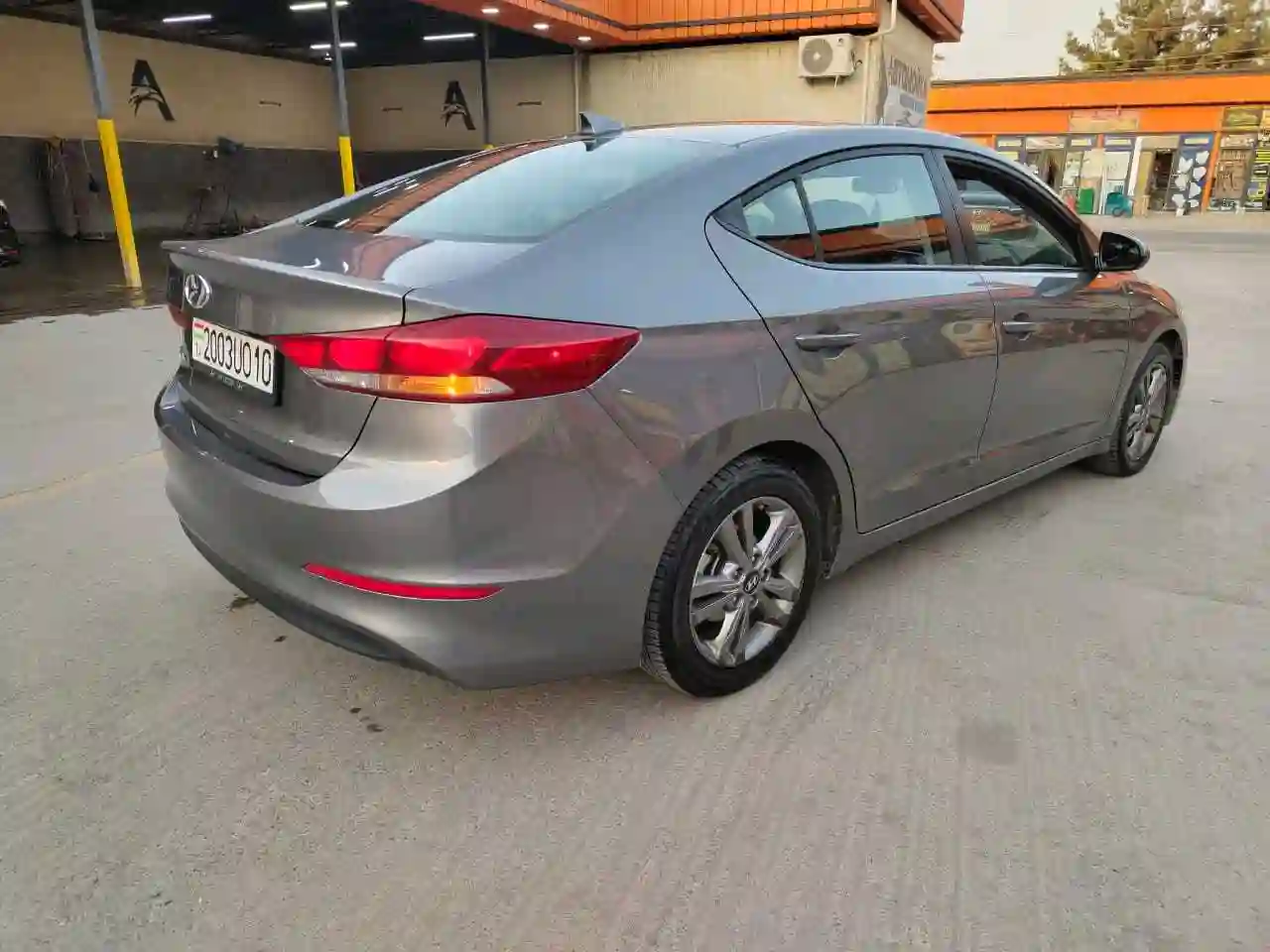 Hyundai Elantra 2017