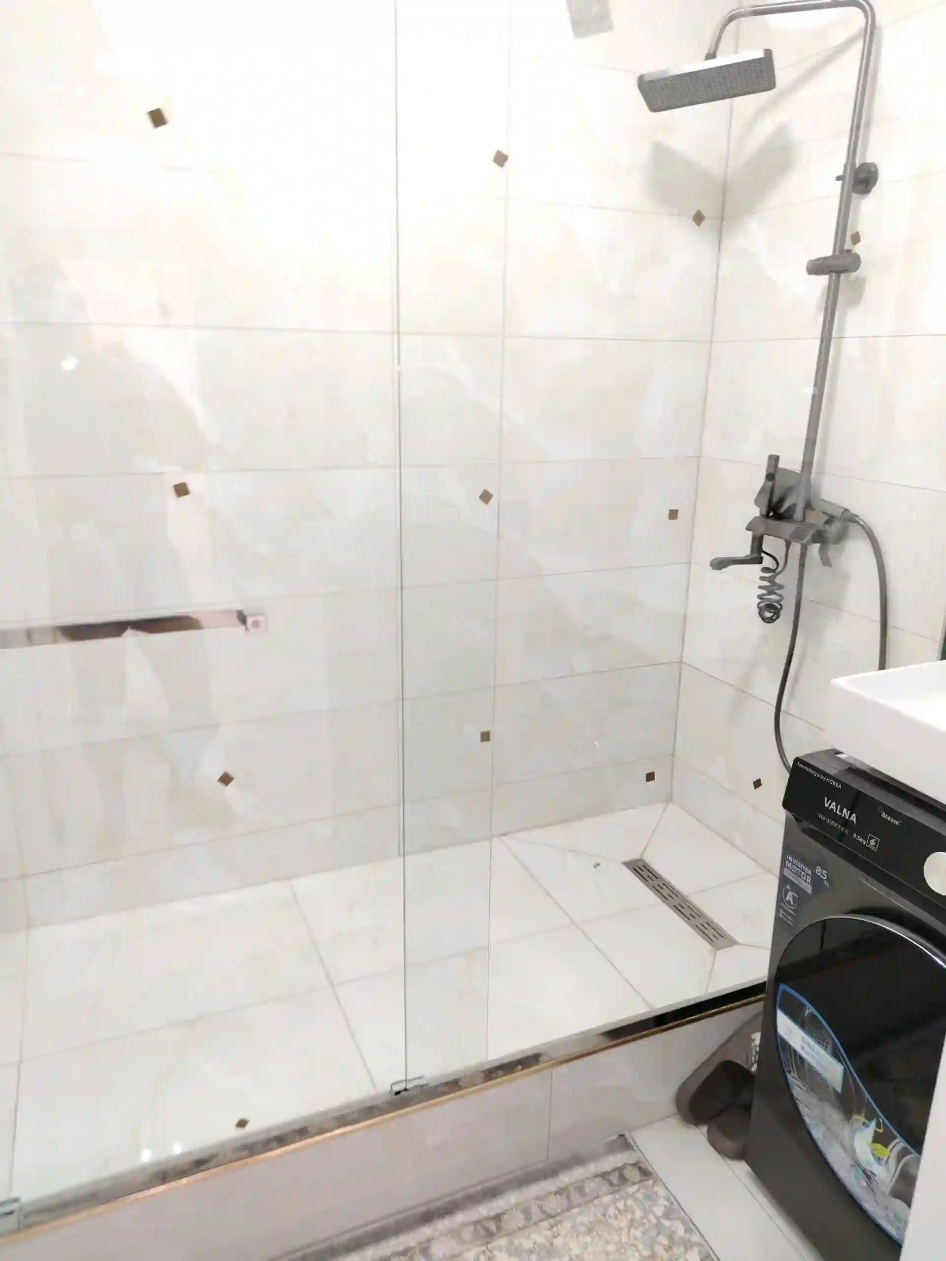 3-к квартира, 8 этаж, 93 м², северний карамов селхоз медгарадок сомони