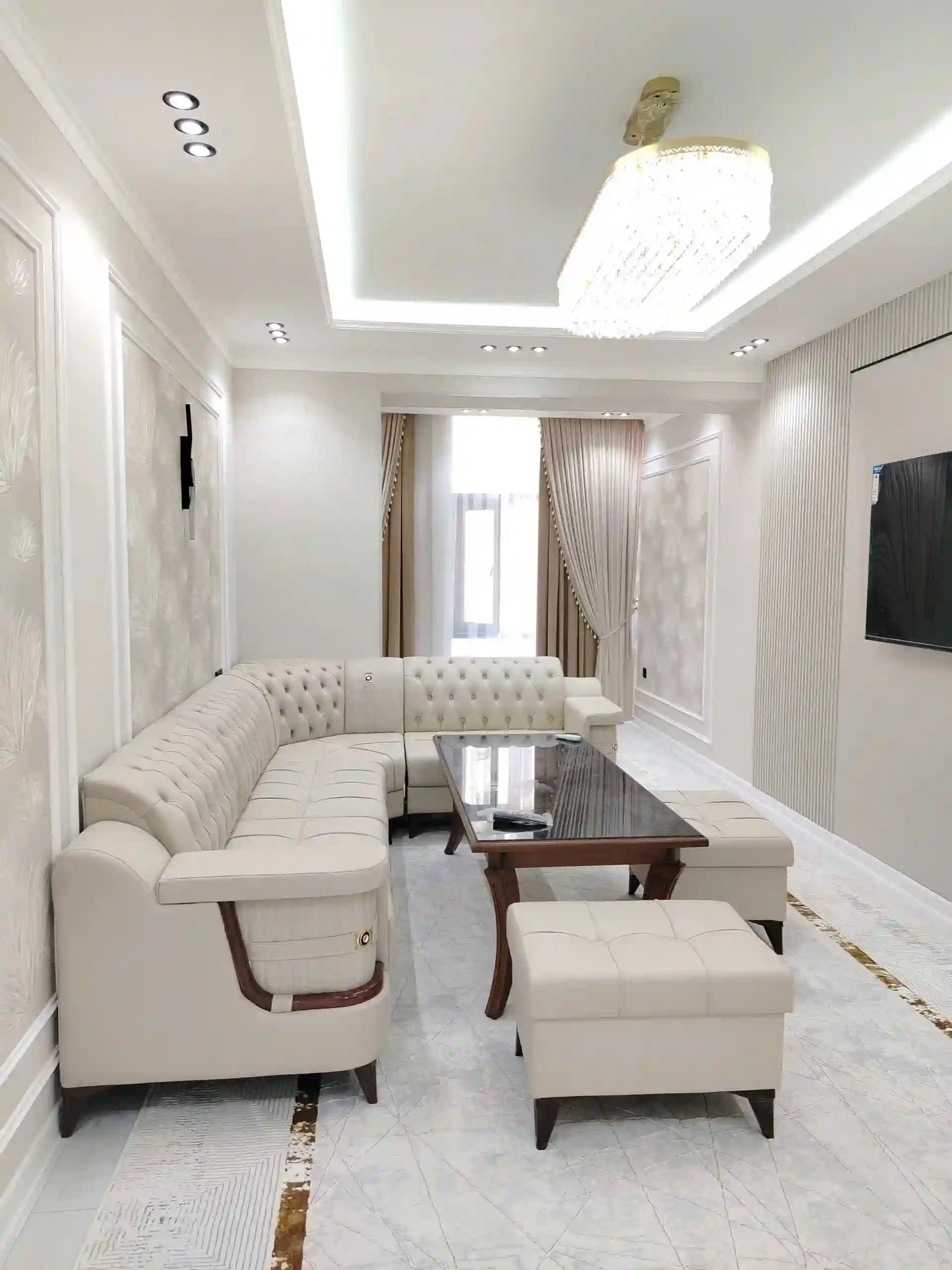 3-к квартира, 3 этаж, 77 м², сомони ваданассос