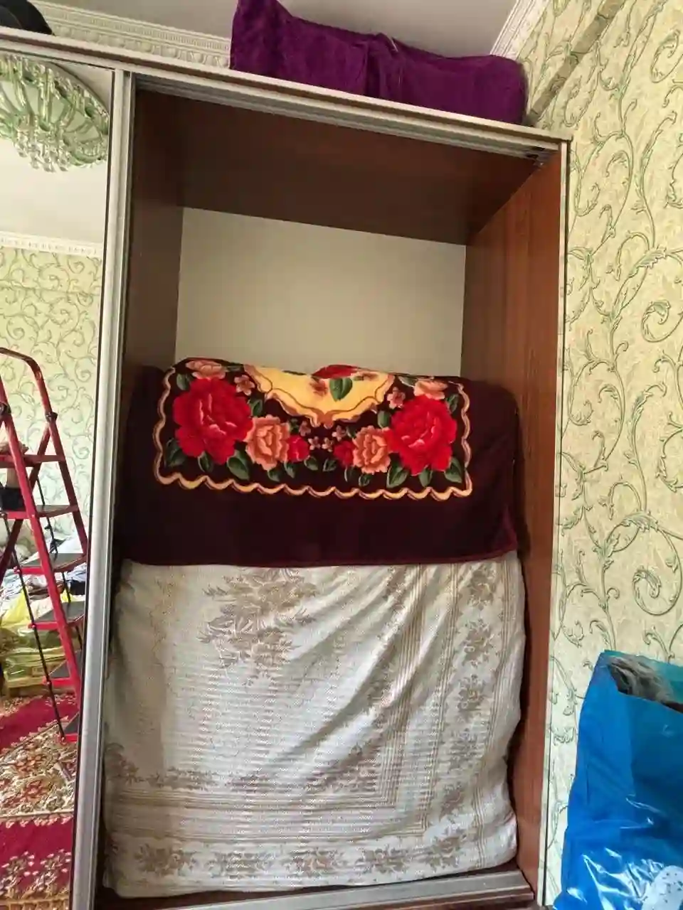 Шифоньер