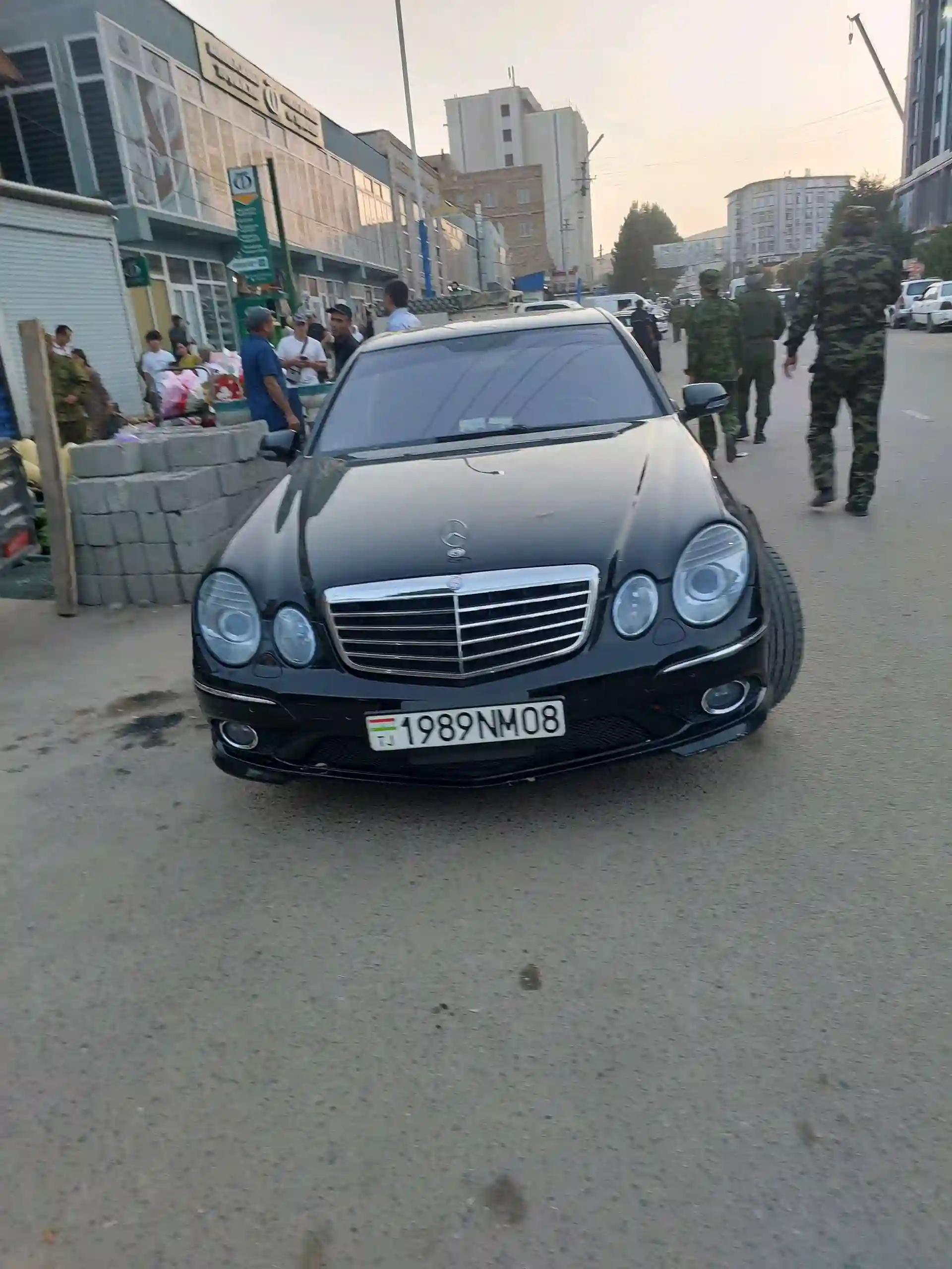Mercedes-benz E class 2009