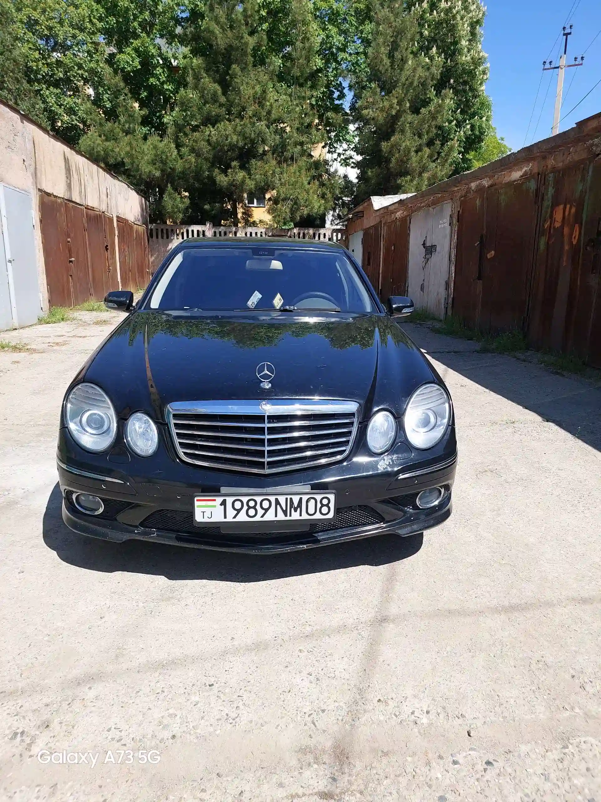 Mercedes-benz E class 2009