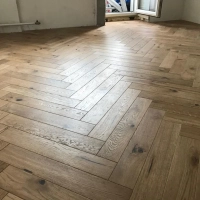 Укладка паркета и ламината