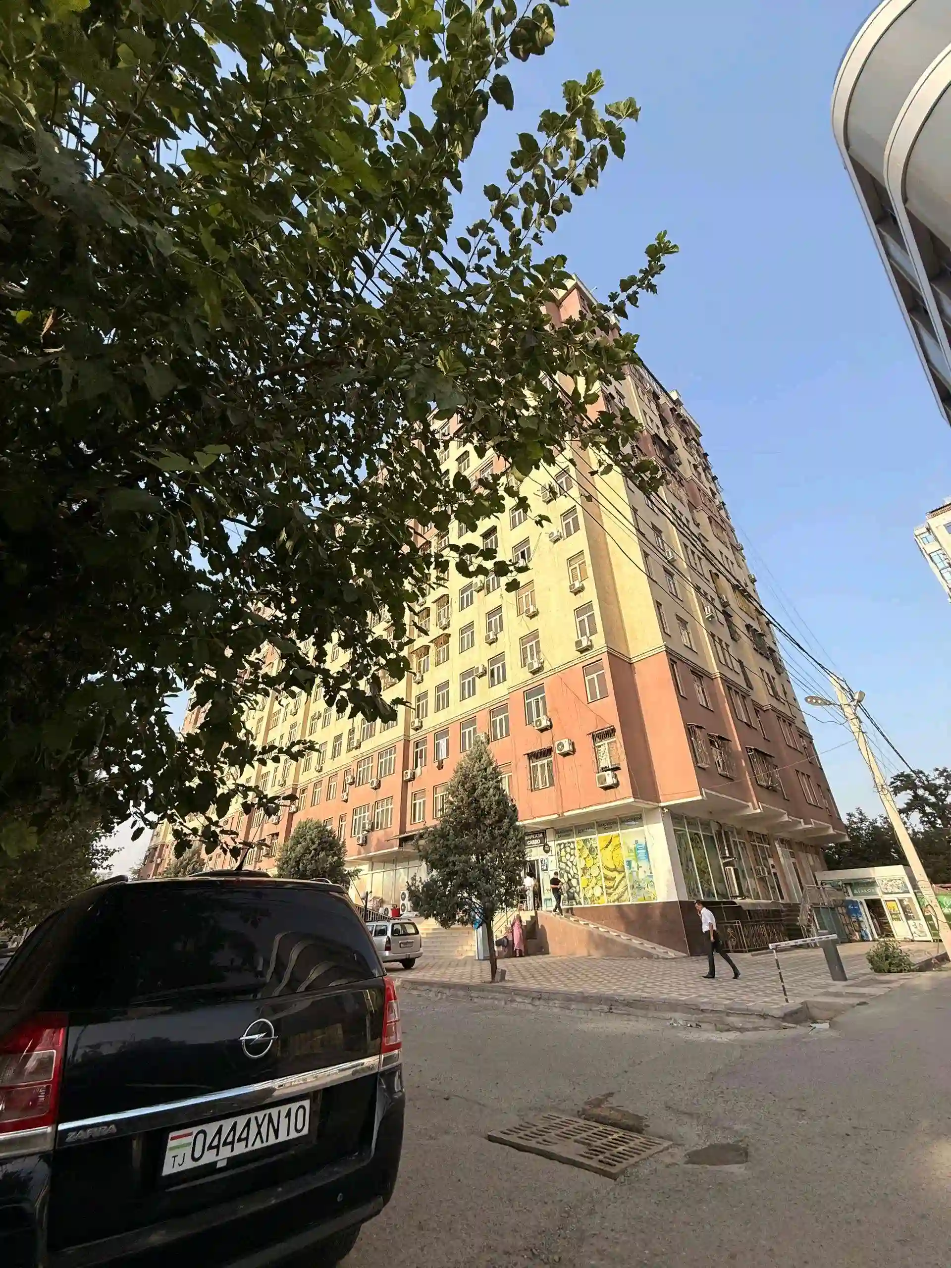 3-к квартира, 8 этаж, 82 м², Аэрапорт